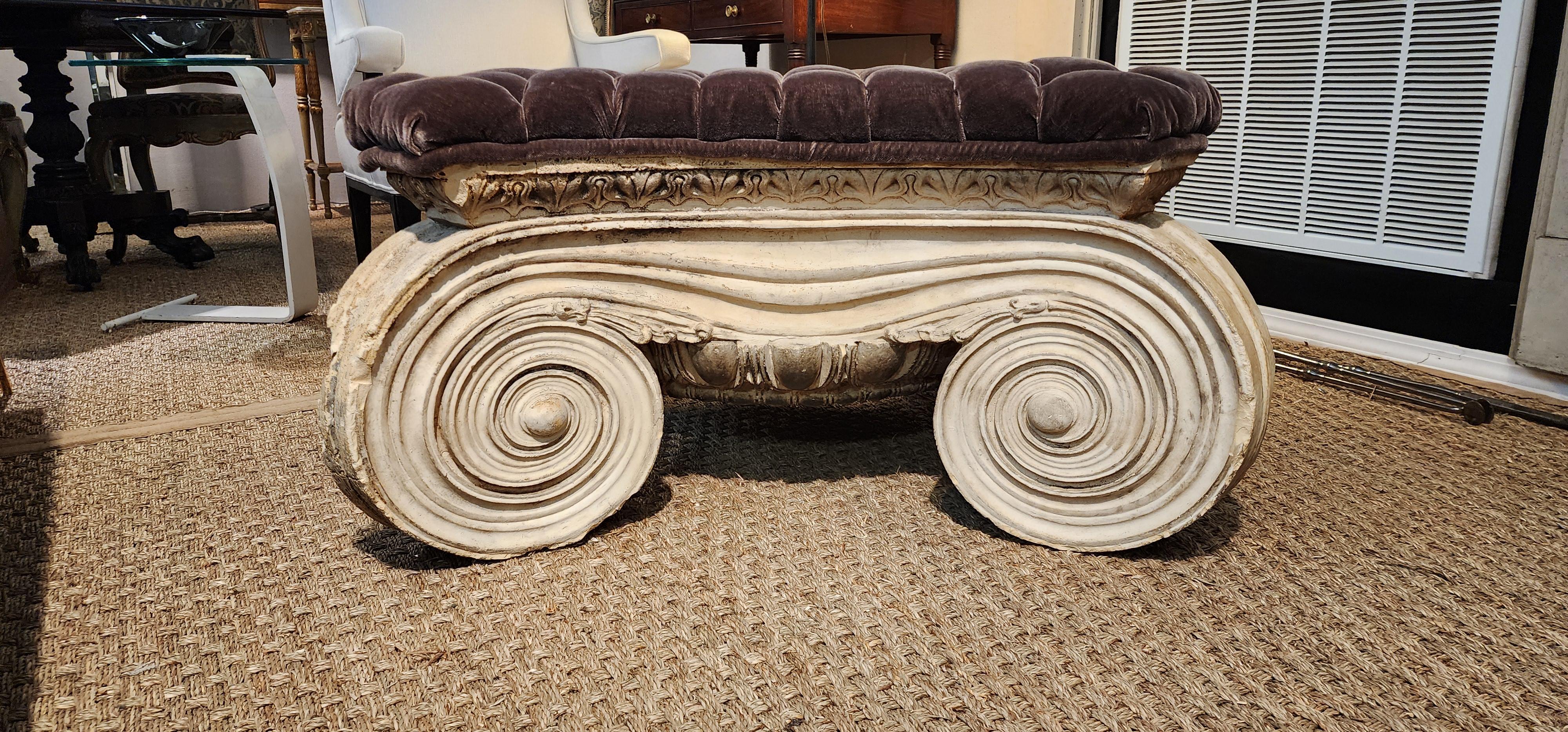 XIXe siècle Grand pouf en grès architectural du 19ème siècle en vente