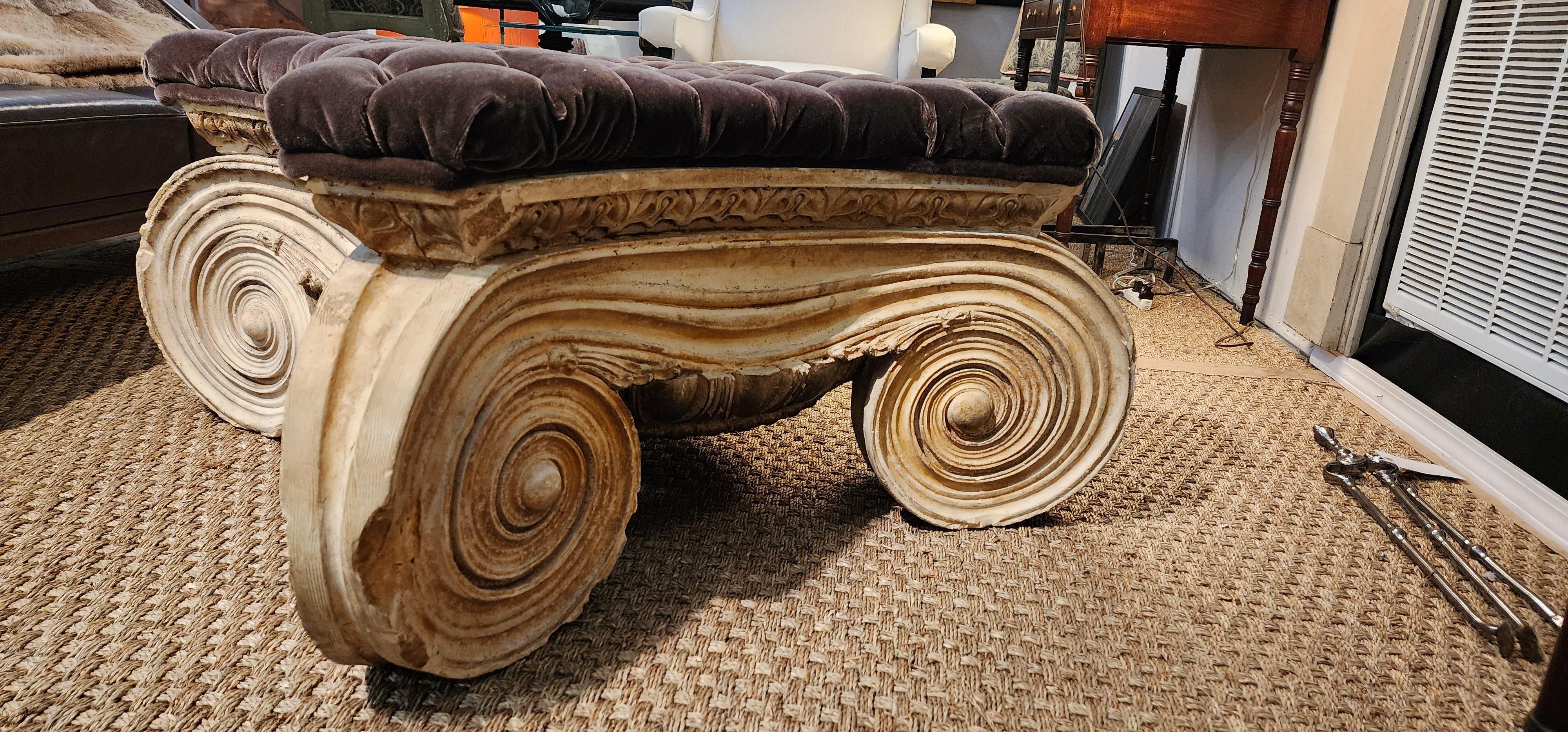 Grès Grand pouf en grès architectural du 19ème siècle en vente