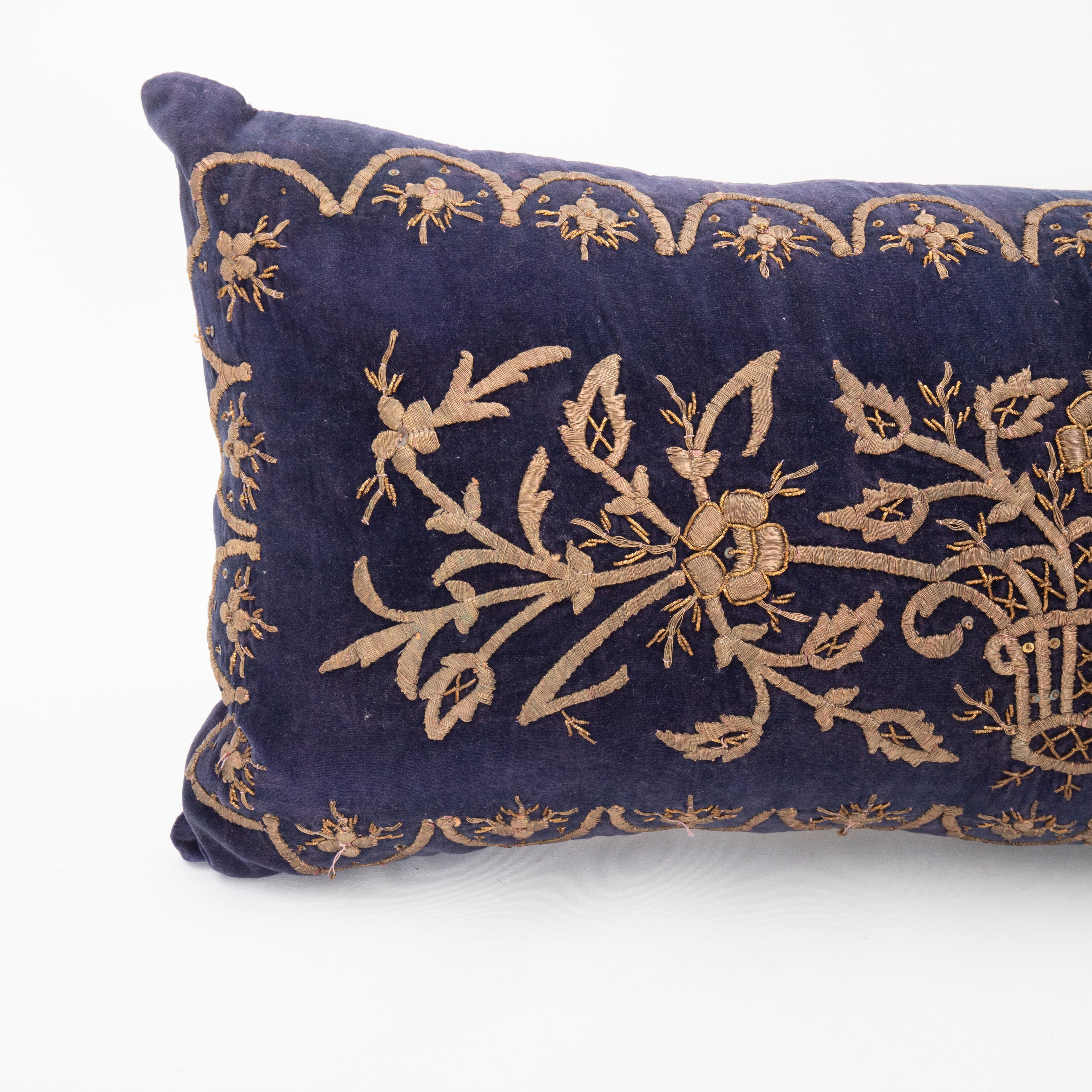 Turkish Ottoman Pillow Cover in Sarma Technique, late 19th / Early 20th C. For Sale