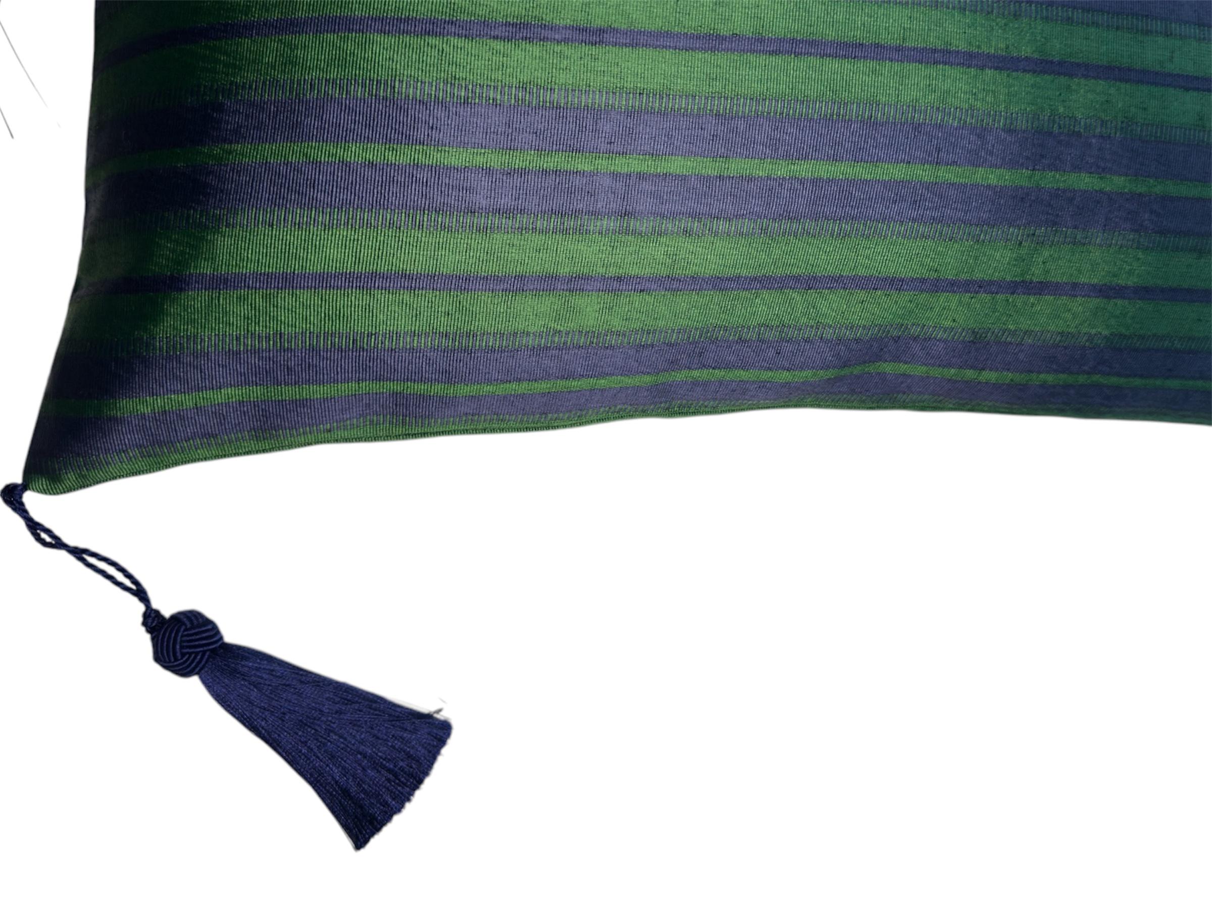 Handwoven Striped Cushion with Hand-Sewn Details – 30x60cm

Elevate your home with this exquisite handwoven striped cushion, a masterpiece crafted using the same traditional weaving techniques that have been preserved for over 600 years since the