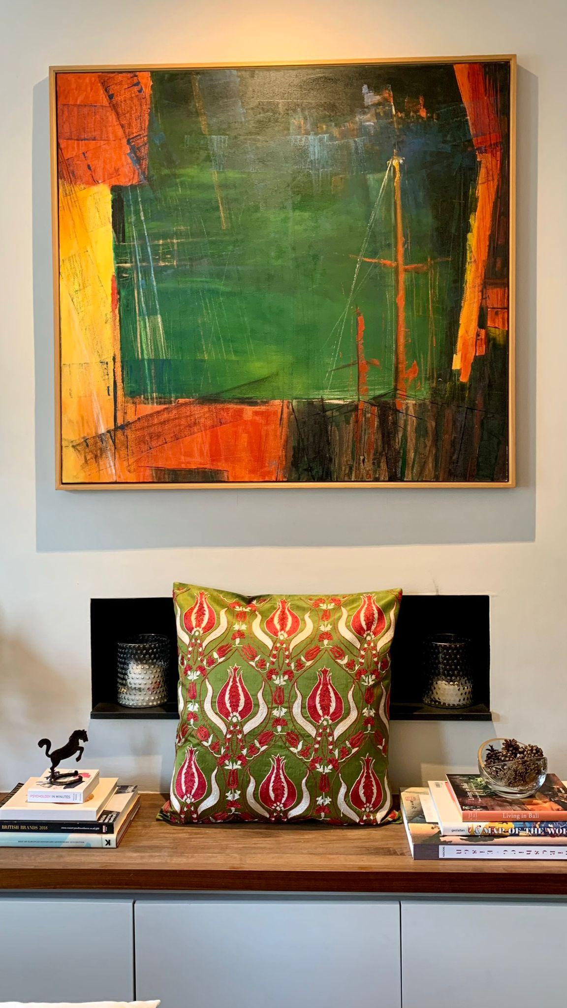 Turc Coussin Suzani brodé de tulipes en vente