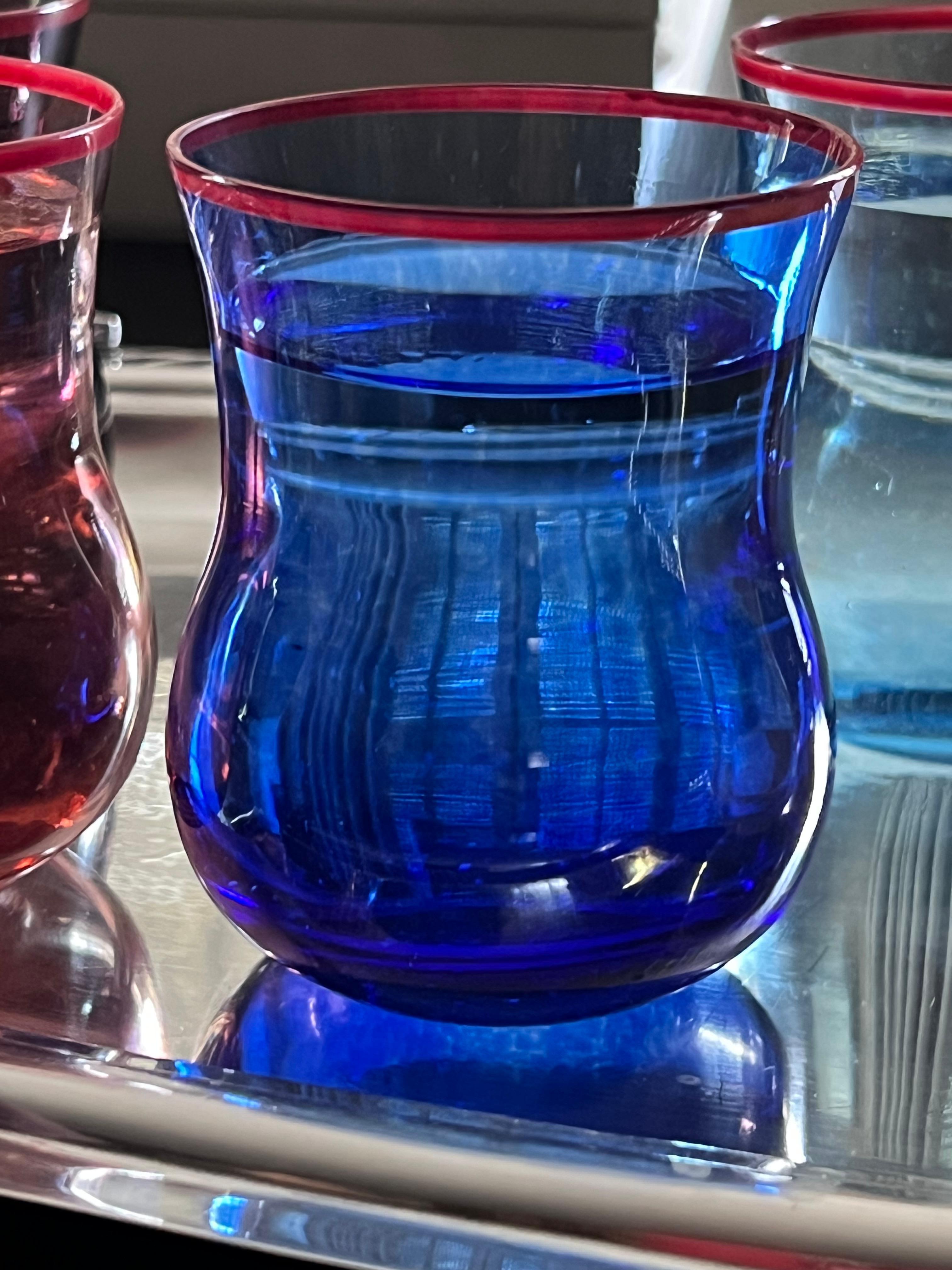 Ottoman Tulip Tumblers in Colored Glass with Contrast Rim For Sale 1