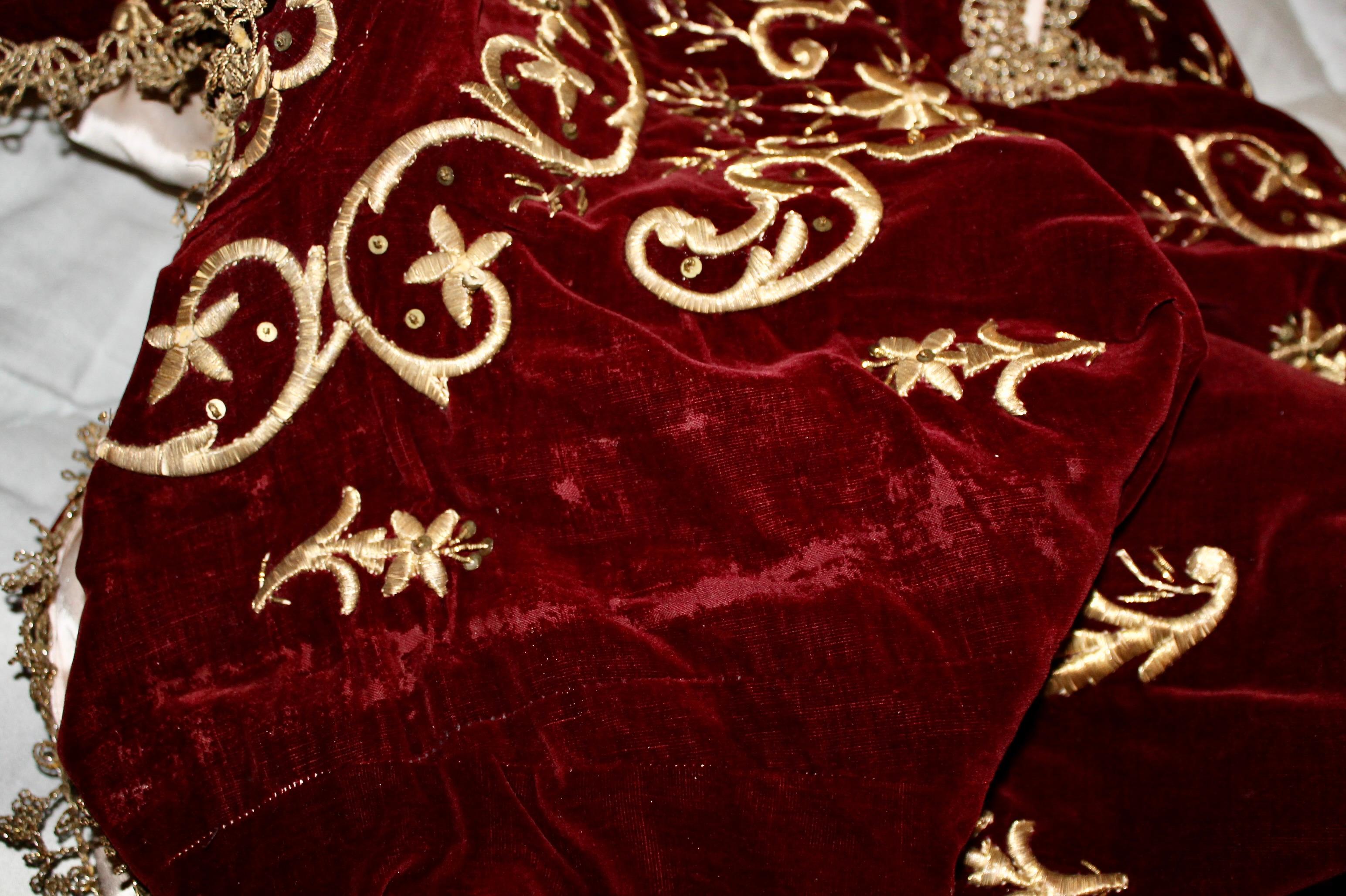 Ottoman Turkish 'Bindalli' Wedding Dress Hand Embroidered Gold Thread Late 19c. For Sale 10