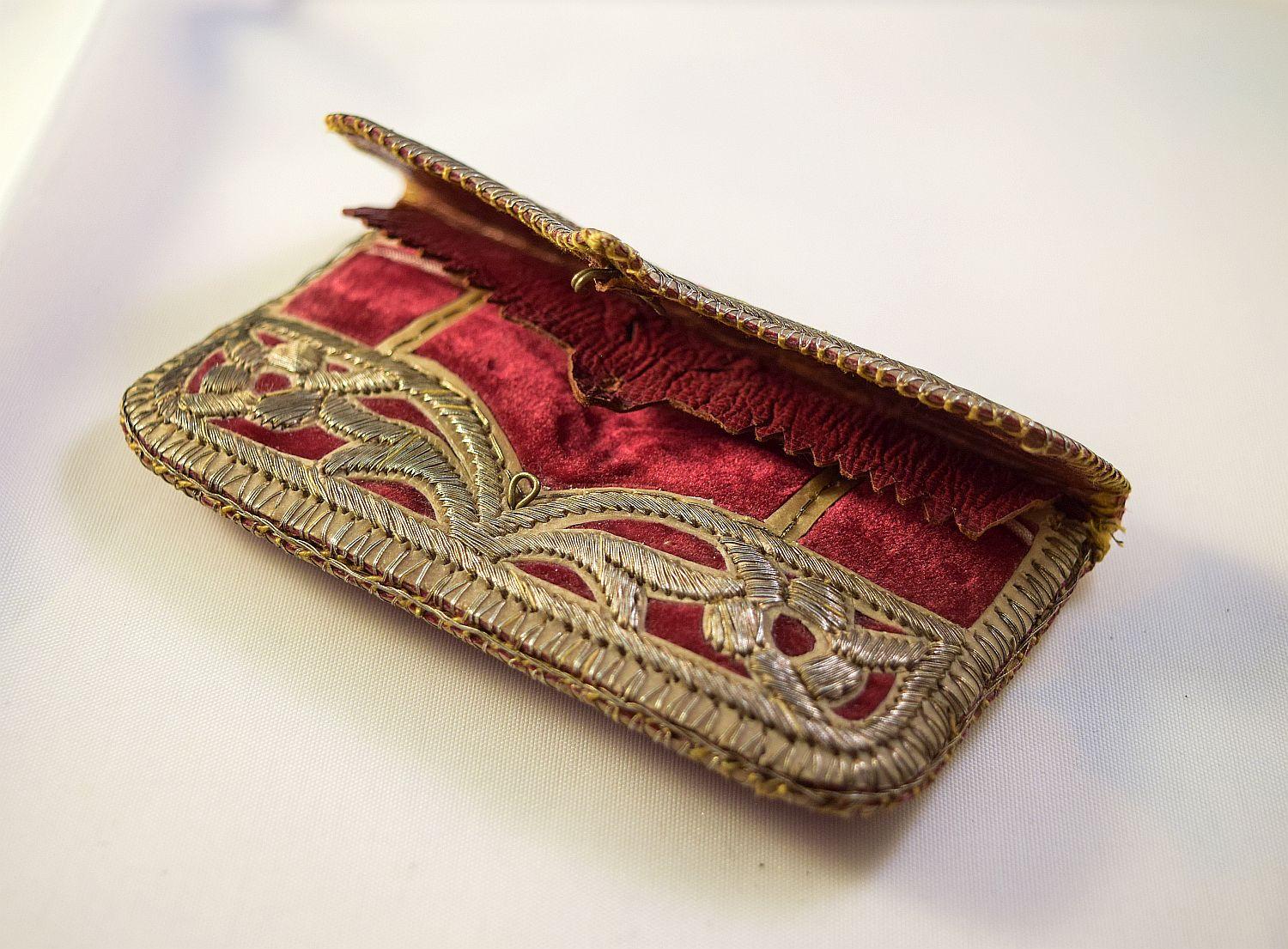 ottoman gold purse