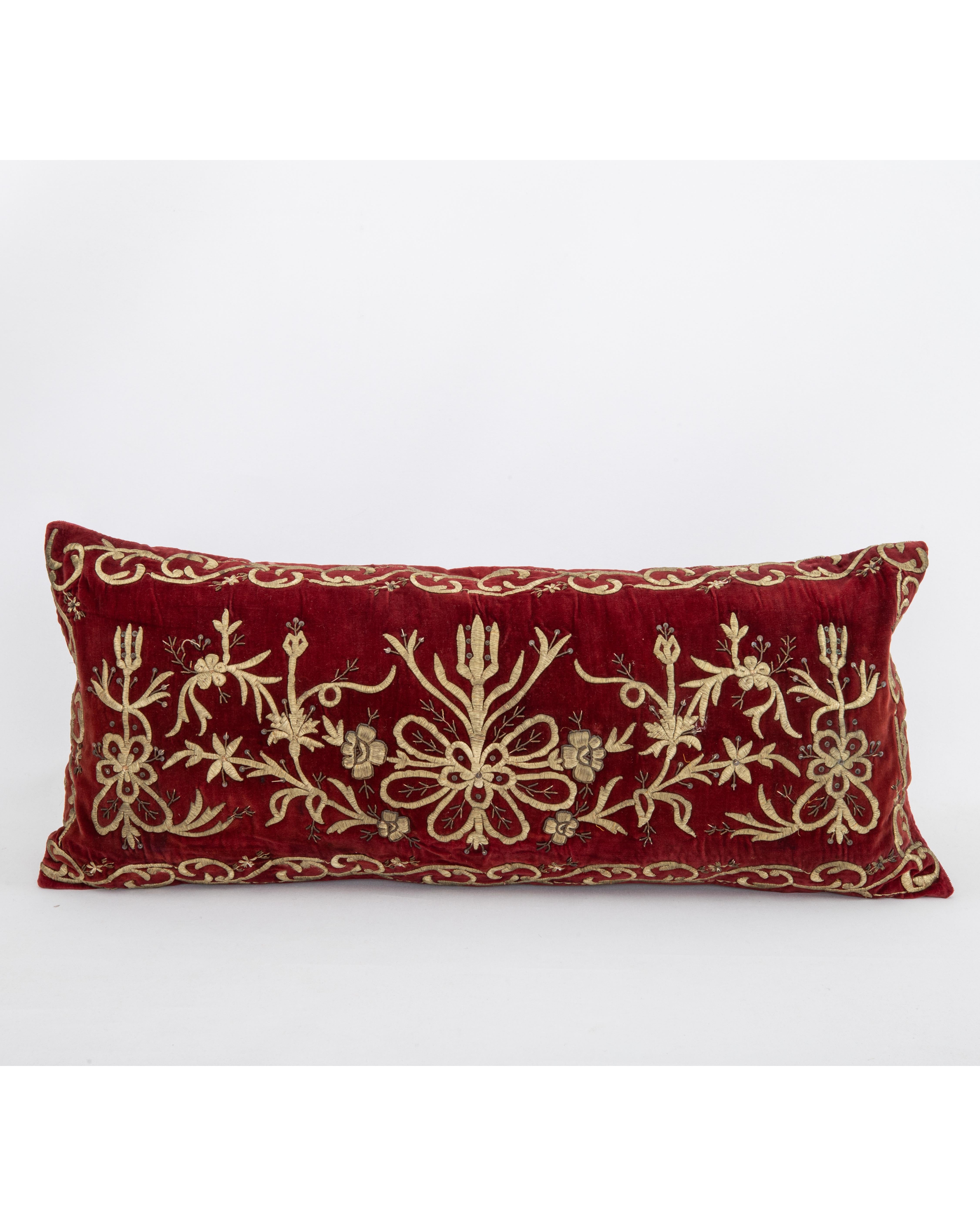 Antique Ottoman sarma embroidery is a type of embroidery that originated in the Ottoman Empire, which encompassed parts of Europe, Asia, and Africa from the late 13th century to the early 20th century. Sarma embroidery refers to a style of