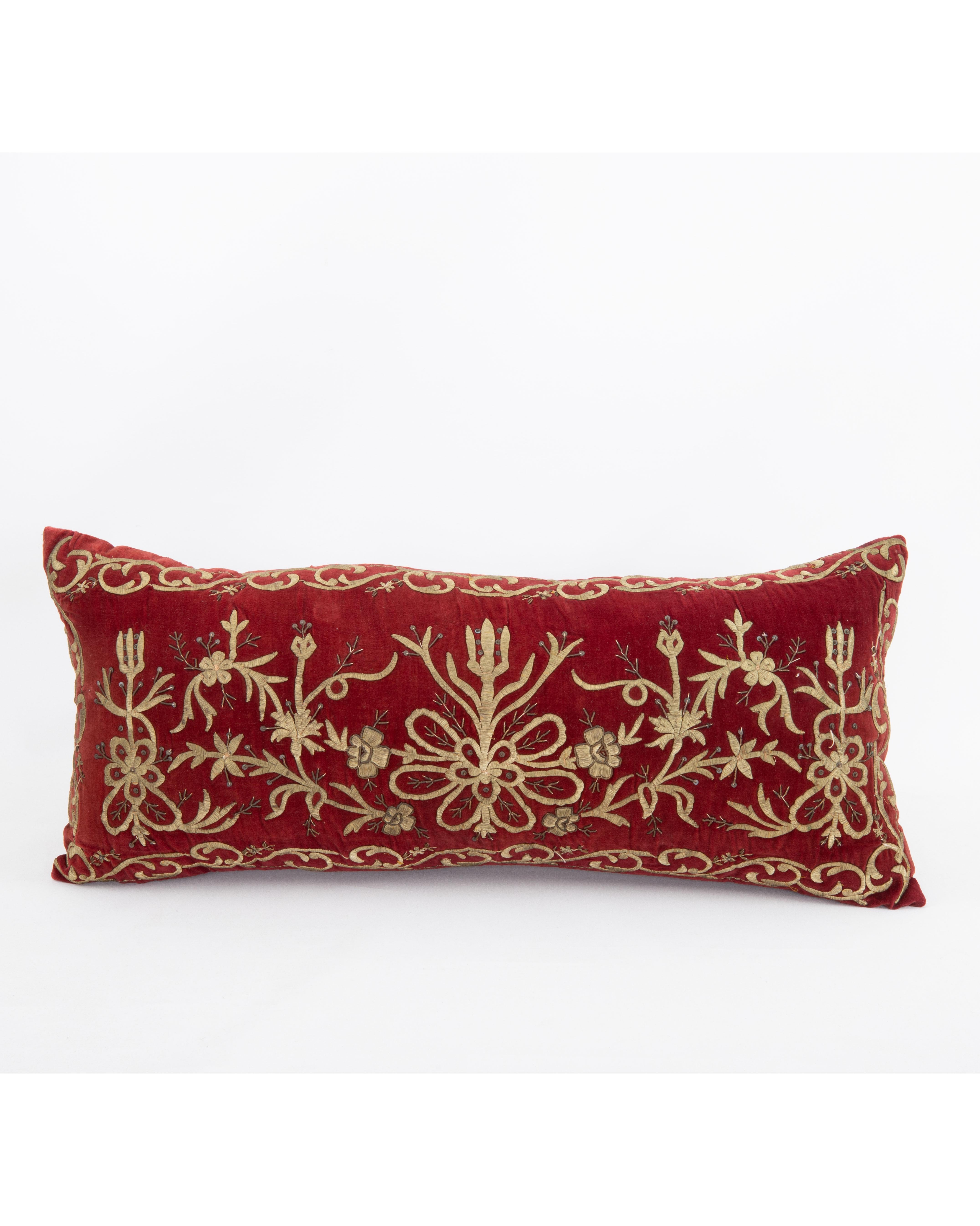 Antique Ottoman sarma embroidery is a type of embroidery that originated in the Ottoman Empire, which encompassed parts of Europe, Asia, and Africa from the late 13th century to the early 20th century. Sarma embroidery refers to a style of