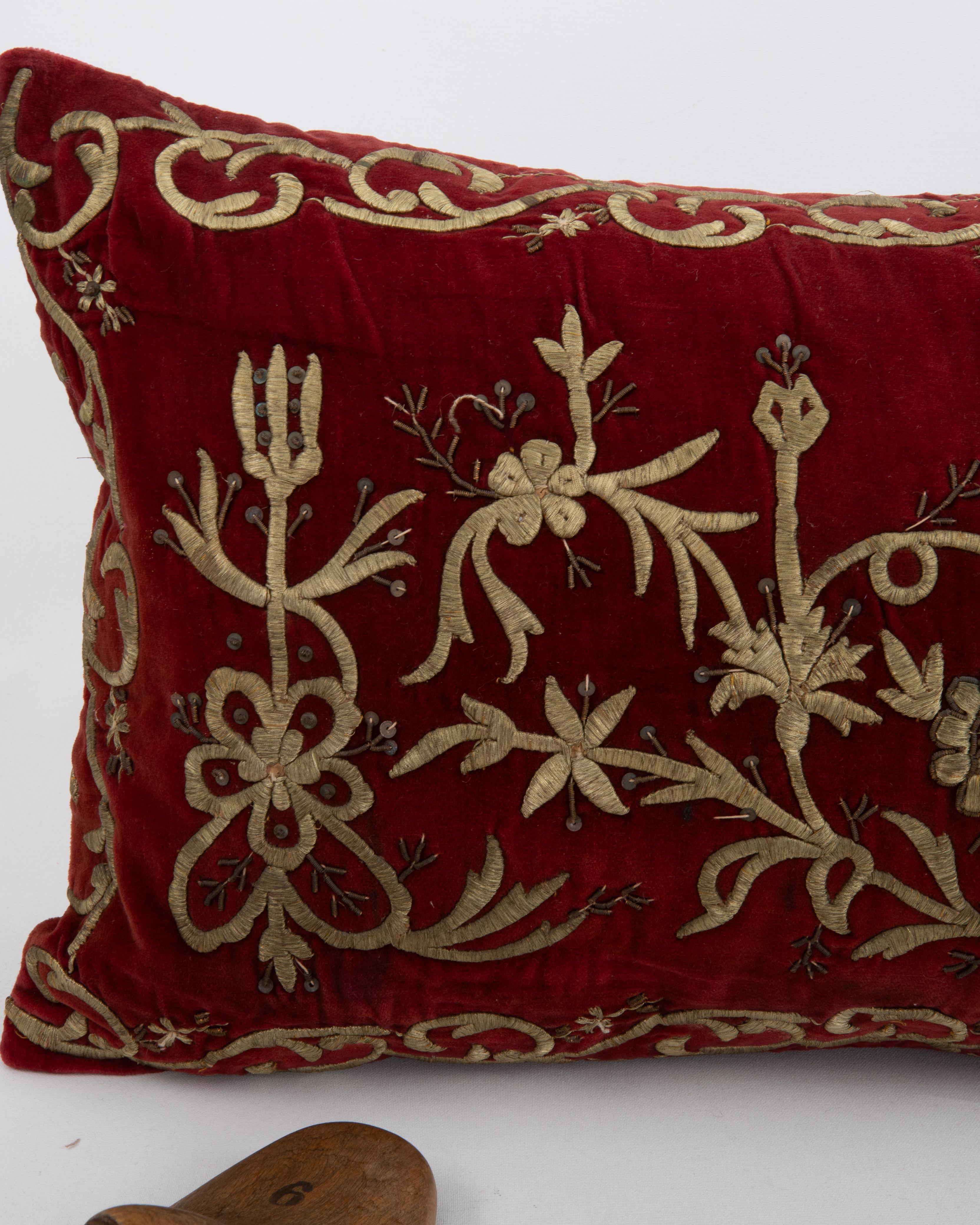 Ottoman / Turkish Pillow Cover in Sarma Technique, late 19th / Early 20th C. In Fair Condition For Sale In Istanbul, TR