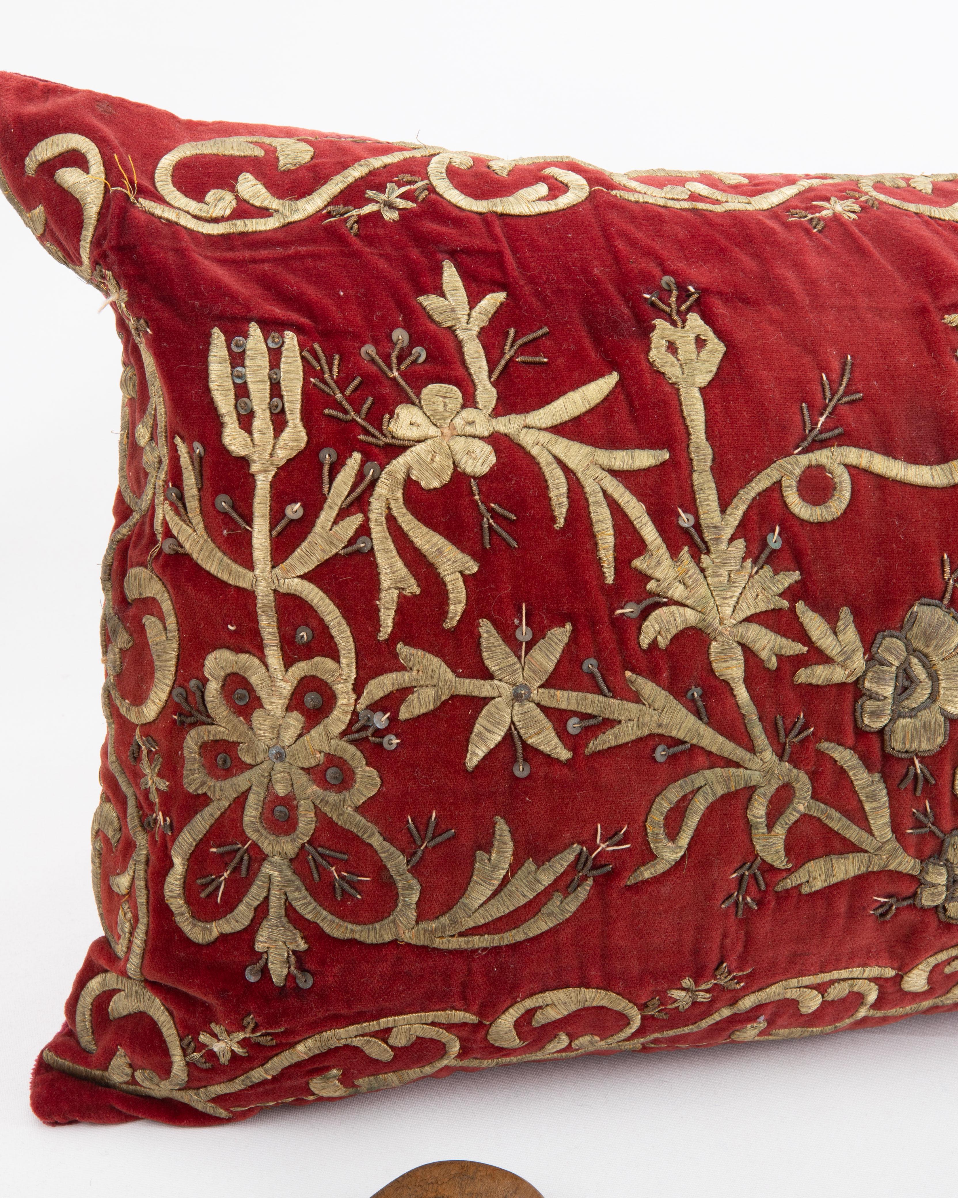 Ottoman / Turkish Pillow Cover in Sarma Technique, late 19th / Early 20th C. In Fair Condition For Sale In Istanbul, TR