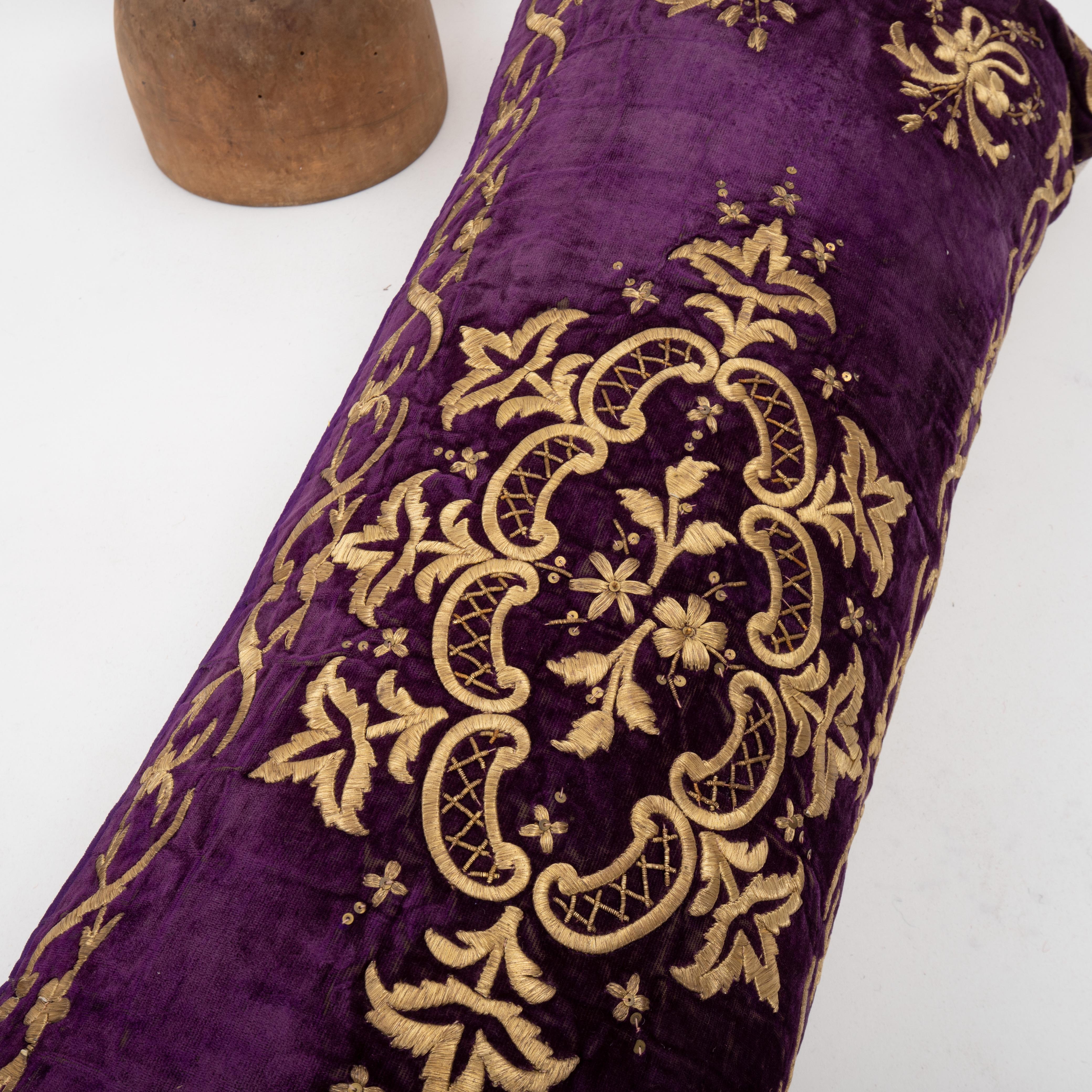Ottoman / Turkish Pillow Cover in Sarma Technique, late 19th / Early 20th C. For Sale 1