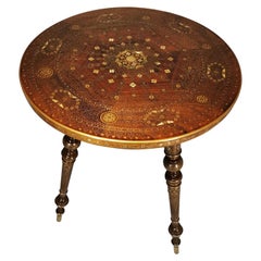 Osmanischer Tisch mit Drahtintarsien:: 19. Jahrhundert