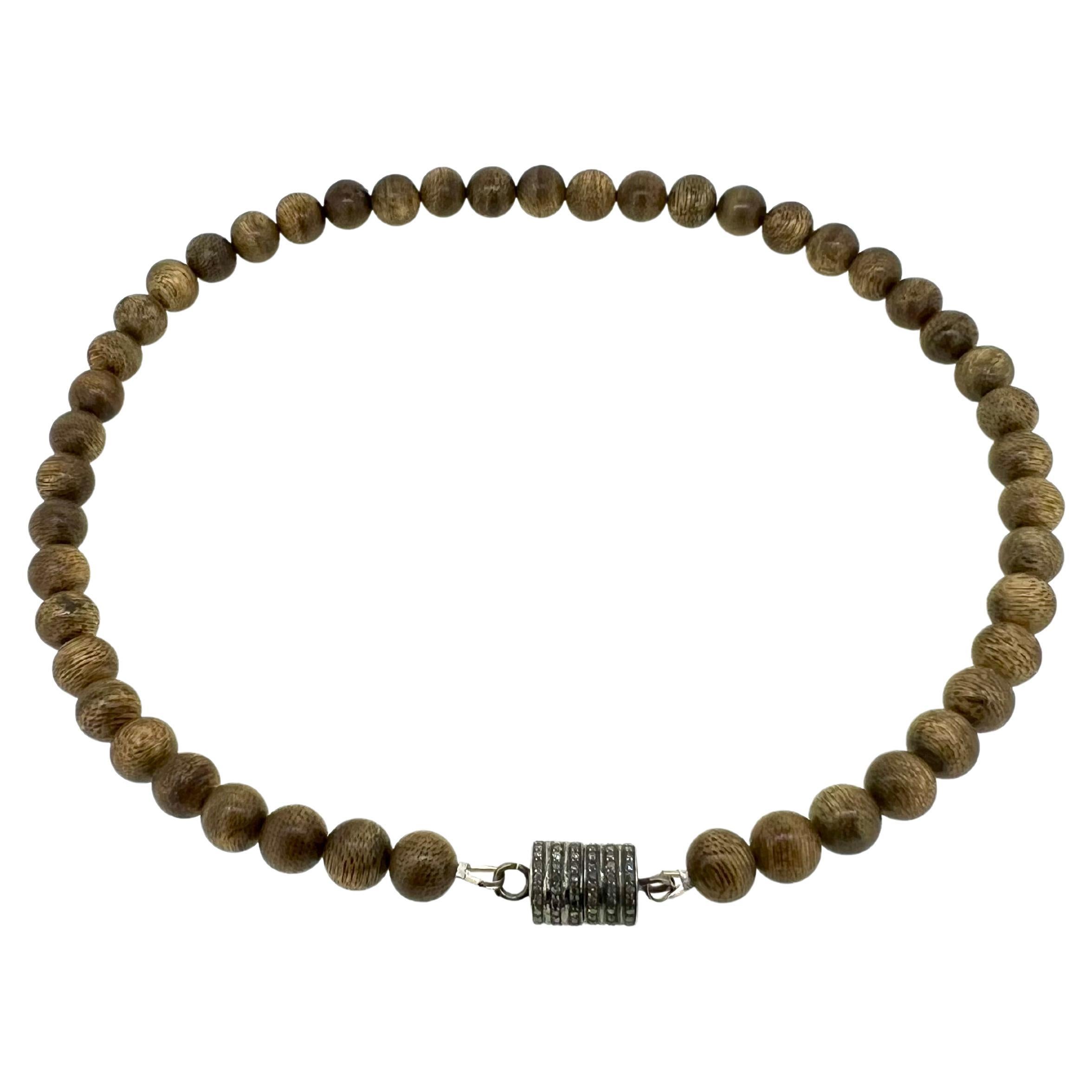 Collana di perle di Wood Oud con chiusura magnetica con diamanti in argento