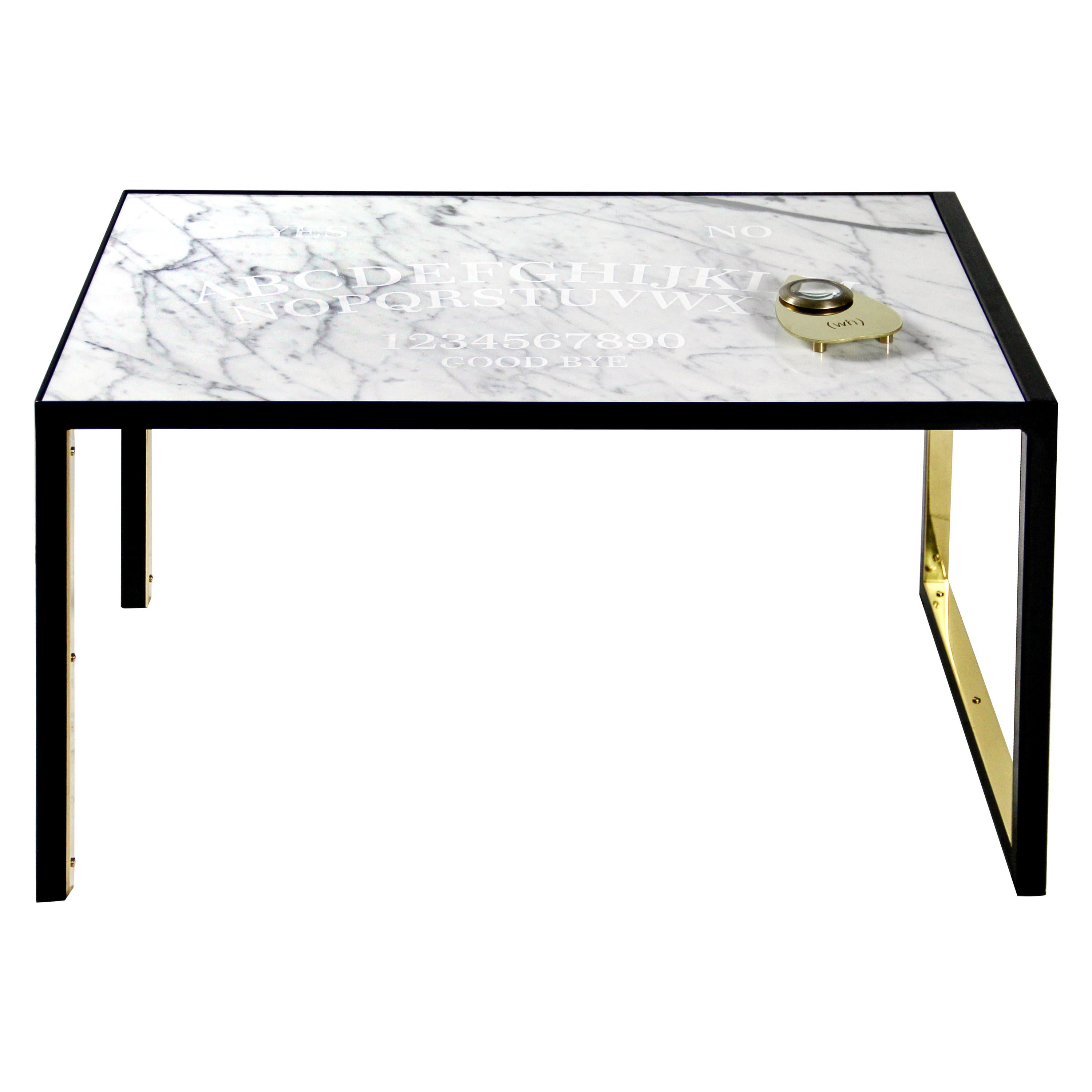 Table Ouija en acier, marbre de Carrare gravé et touches de laiton et planchette