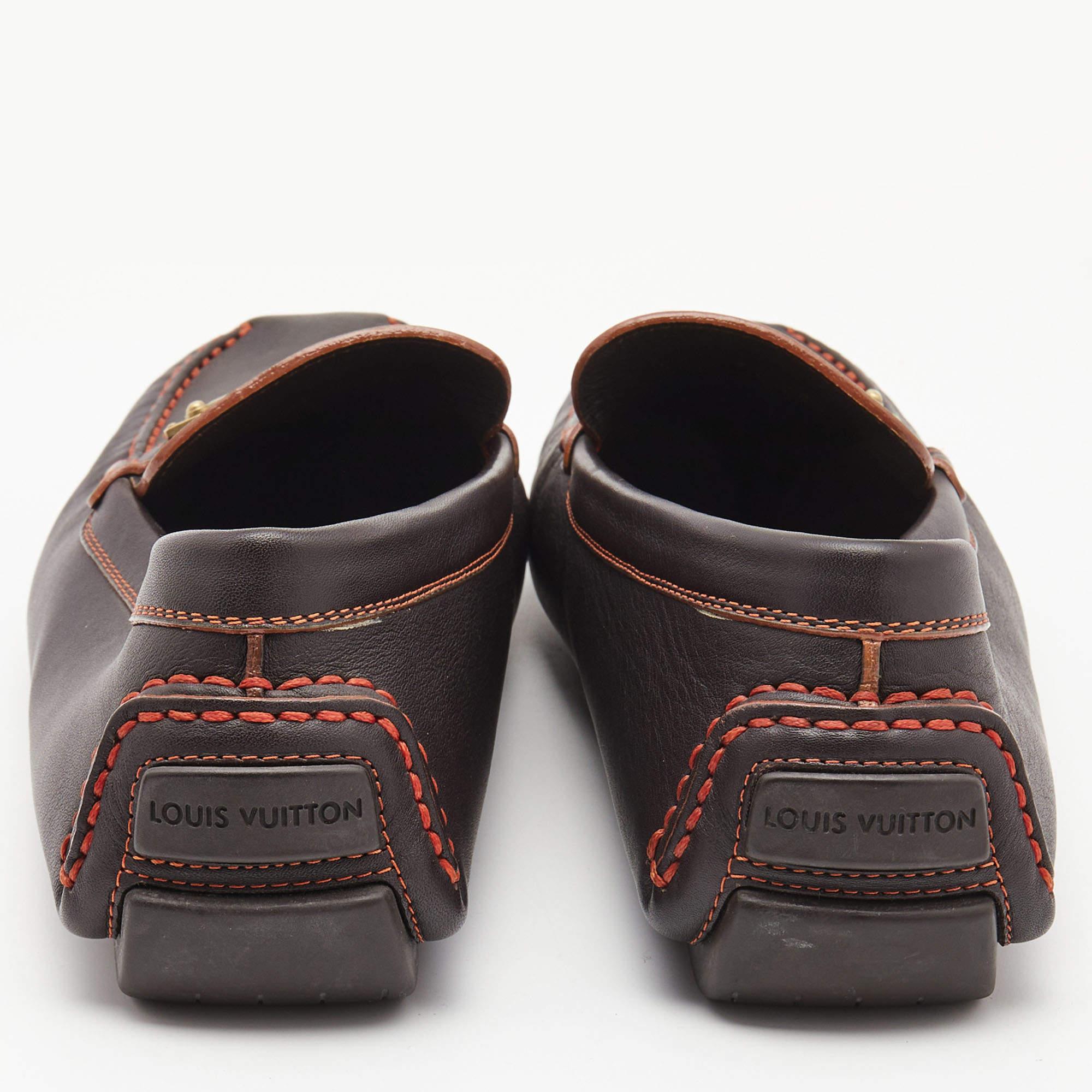 ouis Vuitton Brown Leather Lombok Loafers In Excellent Condition For Sale In Dubai, Al Qouz 2