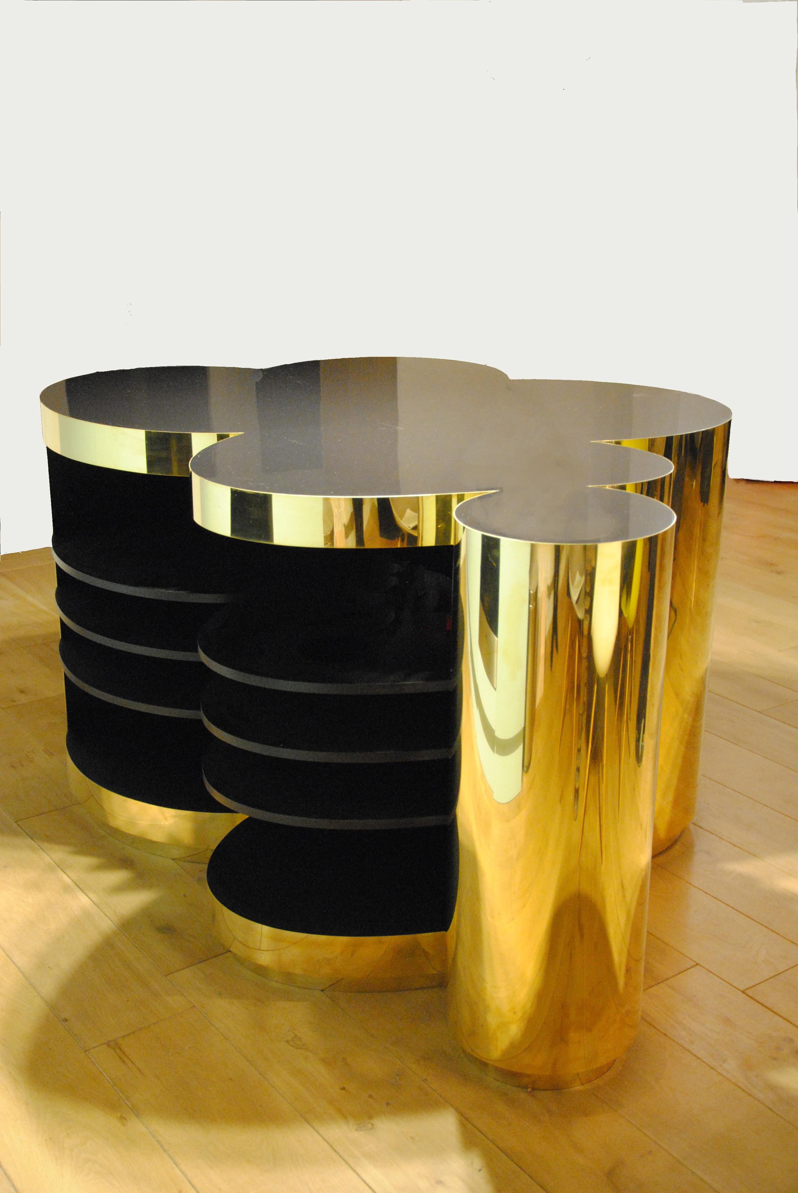 Massive brass and black stone
Unique piece
created in 2016.