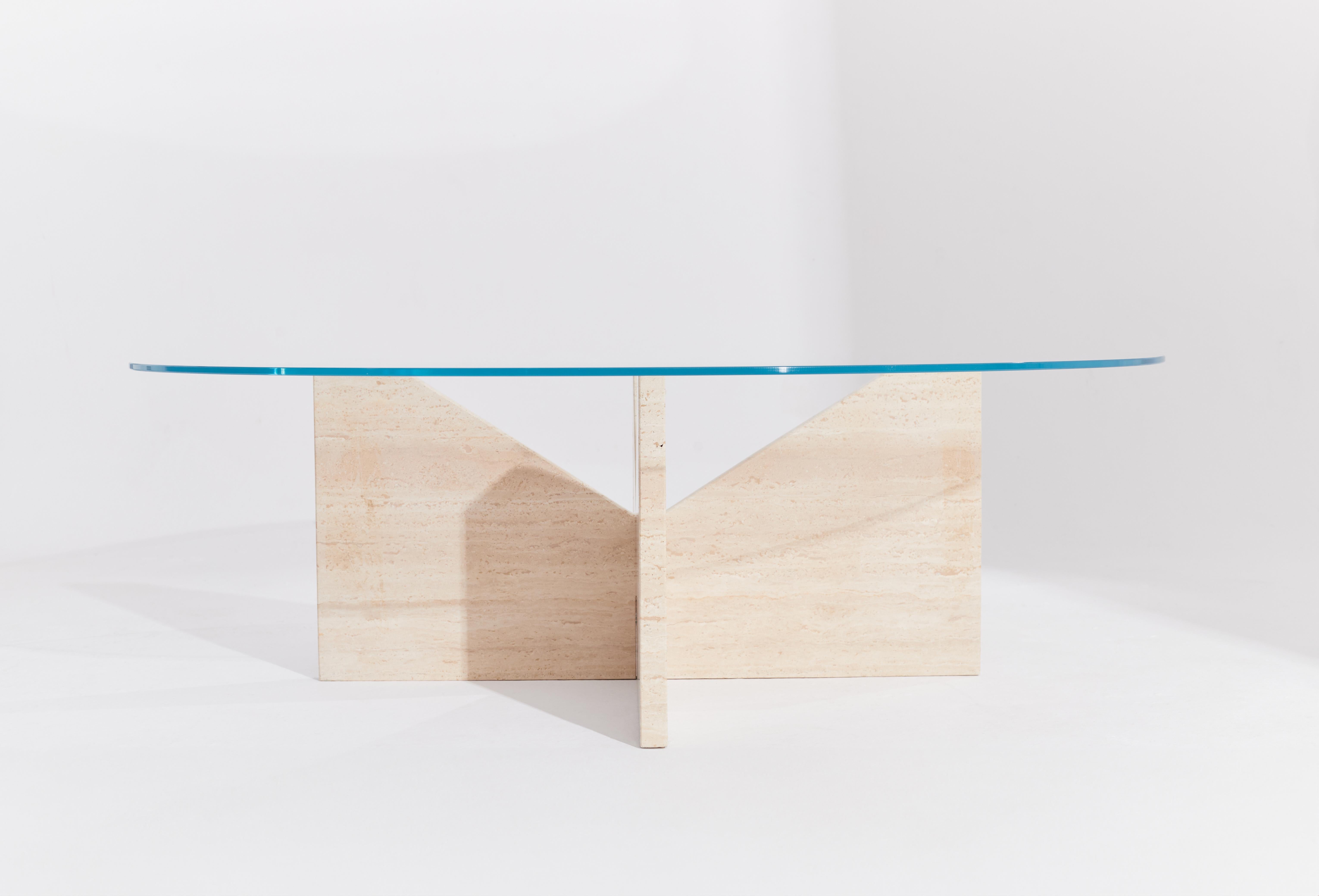 Table basse Ourea Light en travertin par RAFFINATO Neuf - En vente à Geneve, CH