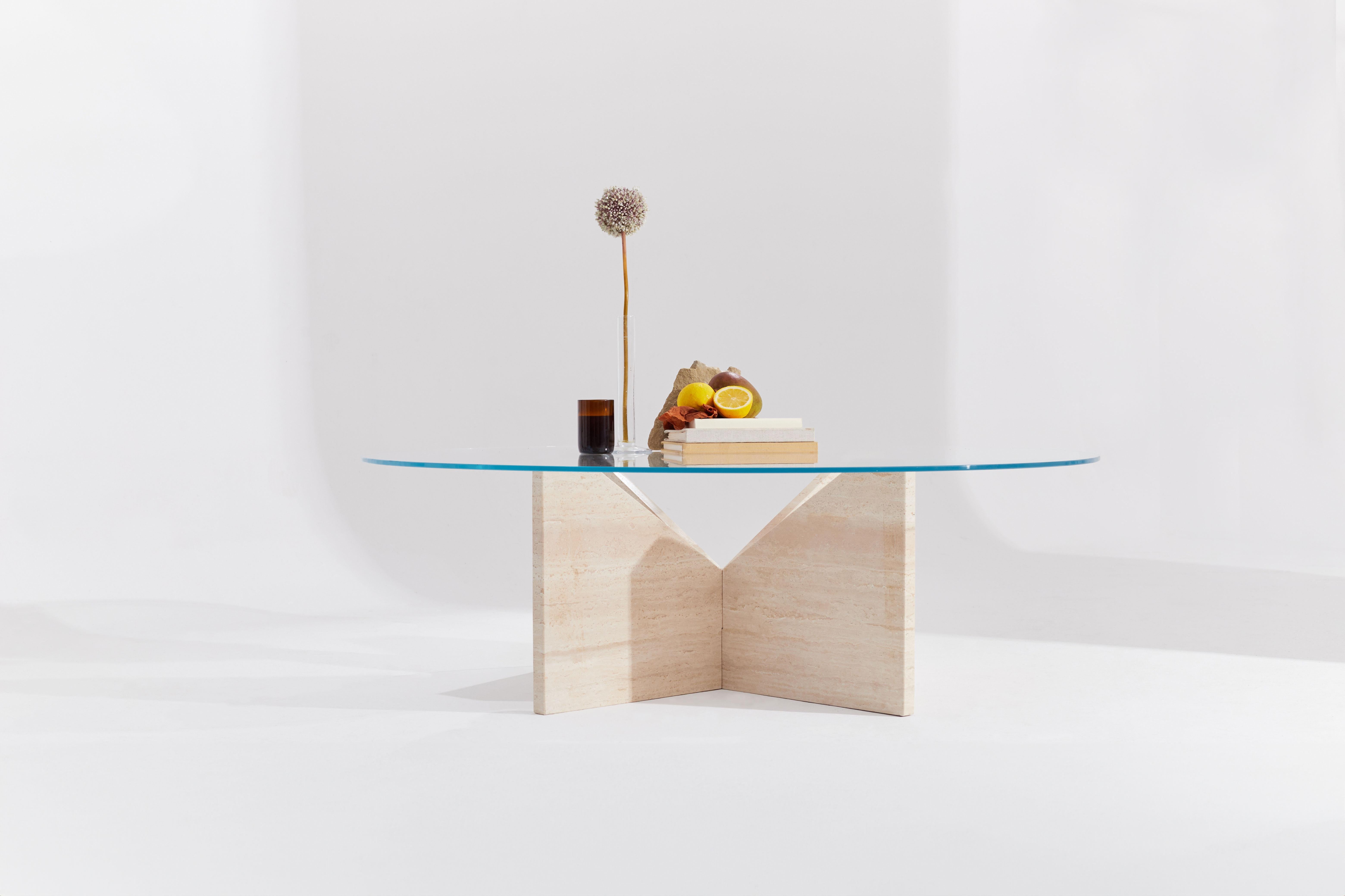 XXIe siècle et contemporain Table basse Ourea Light en travertin par RAFFINATO en vente