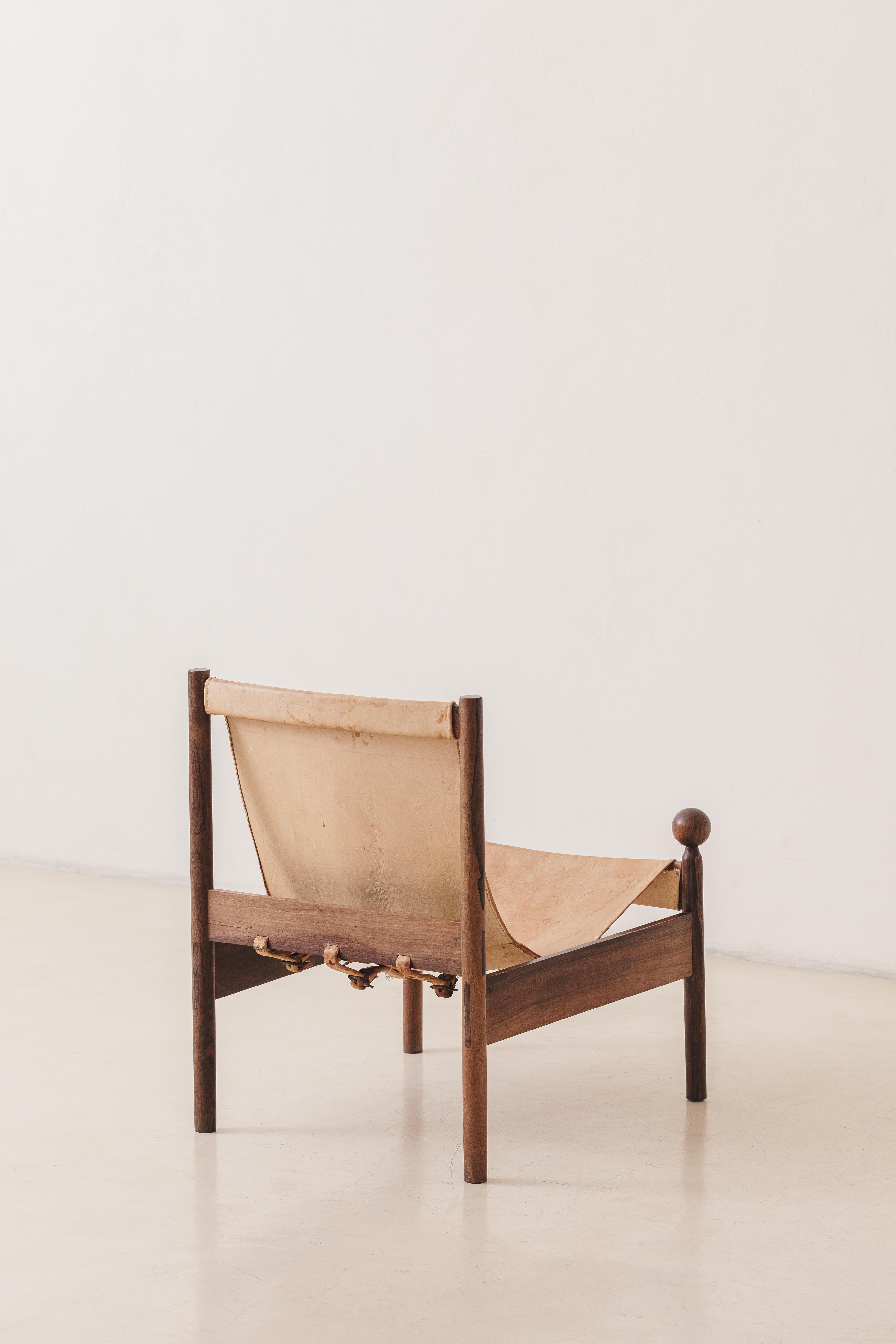 Brazilian Ouro Preto Armchair by Jorge Zalszupin, Rosewood and Leather, L'atelier, 1960s  For Sale