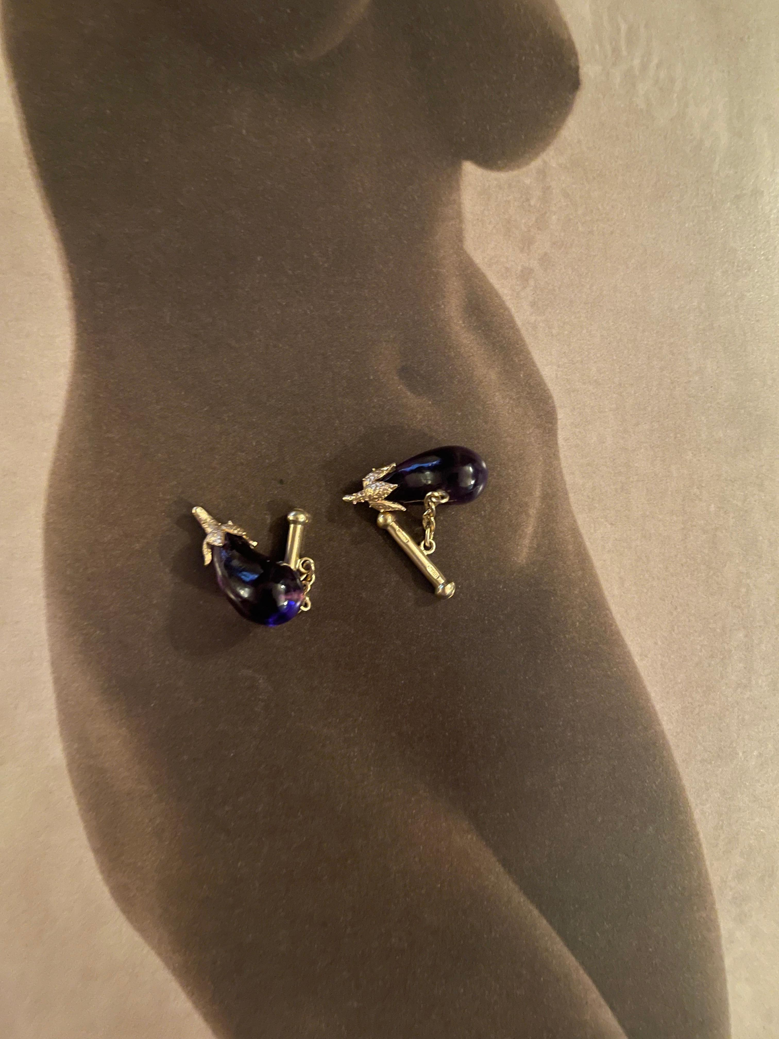 Ouroboros Amethyst Aubergine and 18kt Gold Cufflinks In New Condition For Sale In London, GB