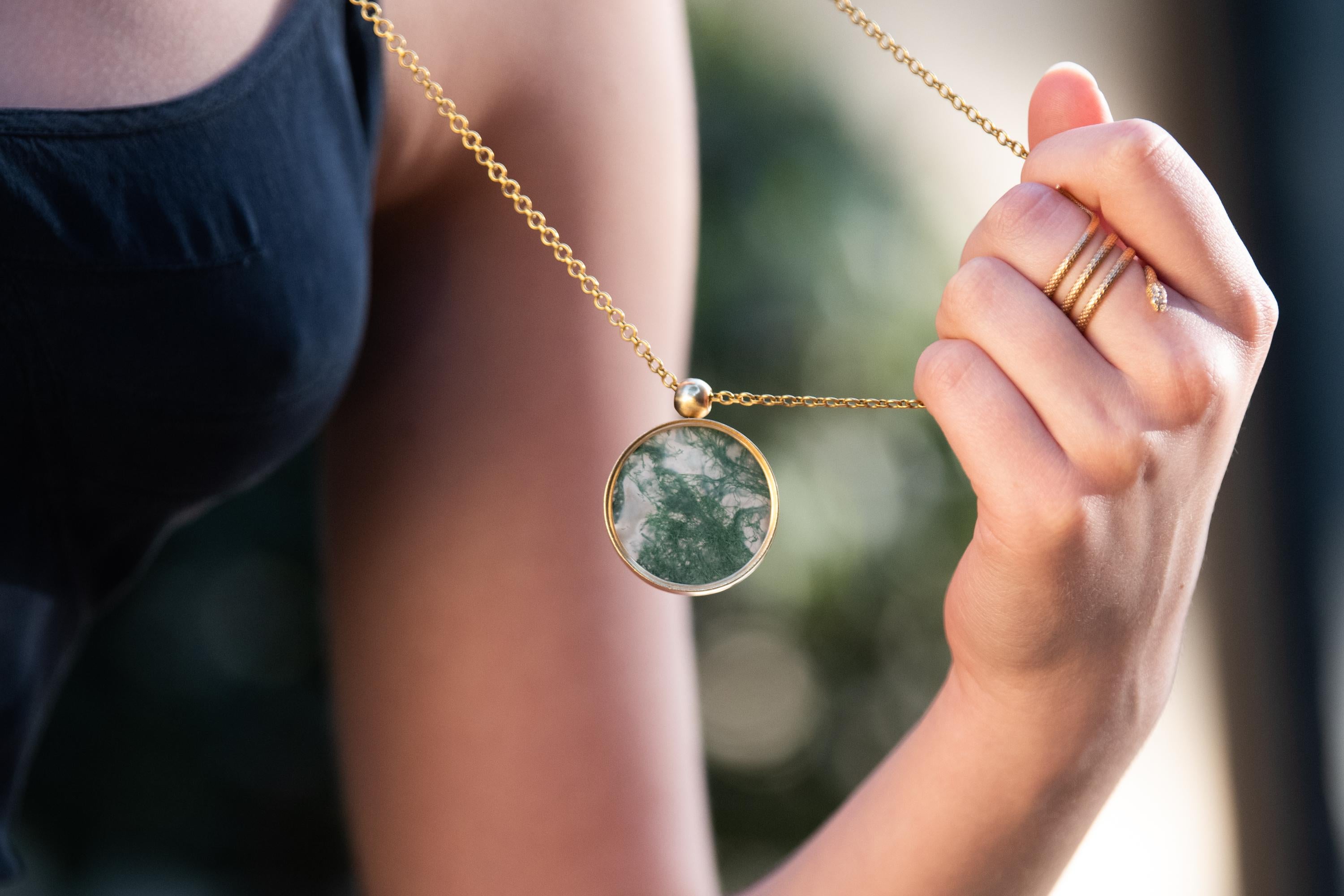 Artisan OUROBOROS Moss Agate and 18 Karat Gold Chain Pendant Necklace For Sale