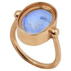 Ouroboros Ovaler Regenbogen-Mondstein-Ring aus 18kt Gold