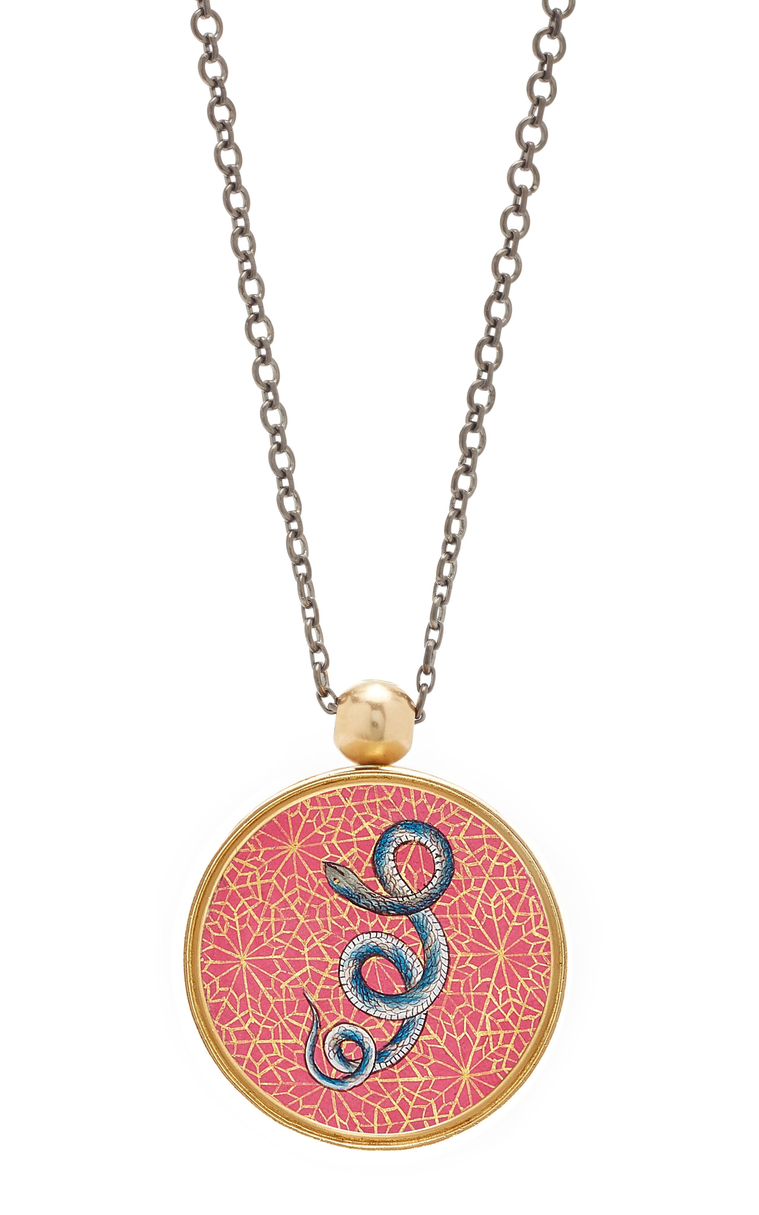 OUROBOROS zweiseitige handbemalte indische Miniaturen, gefasst in massivem 18-karätigem Gold, genannt 'Der kleine Tod'

Es gibt vier Kettenoptionen, alle sind handgefertigt, 36