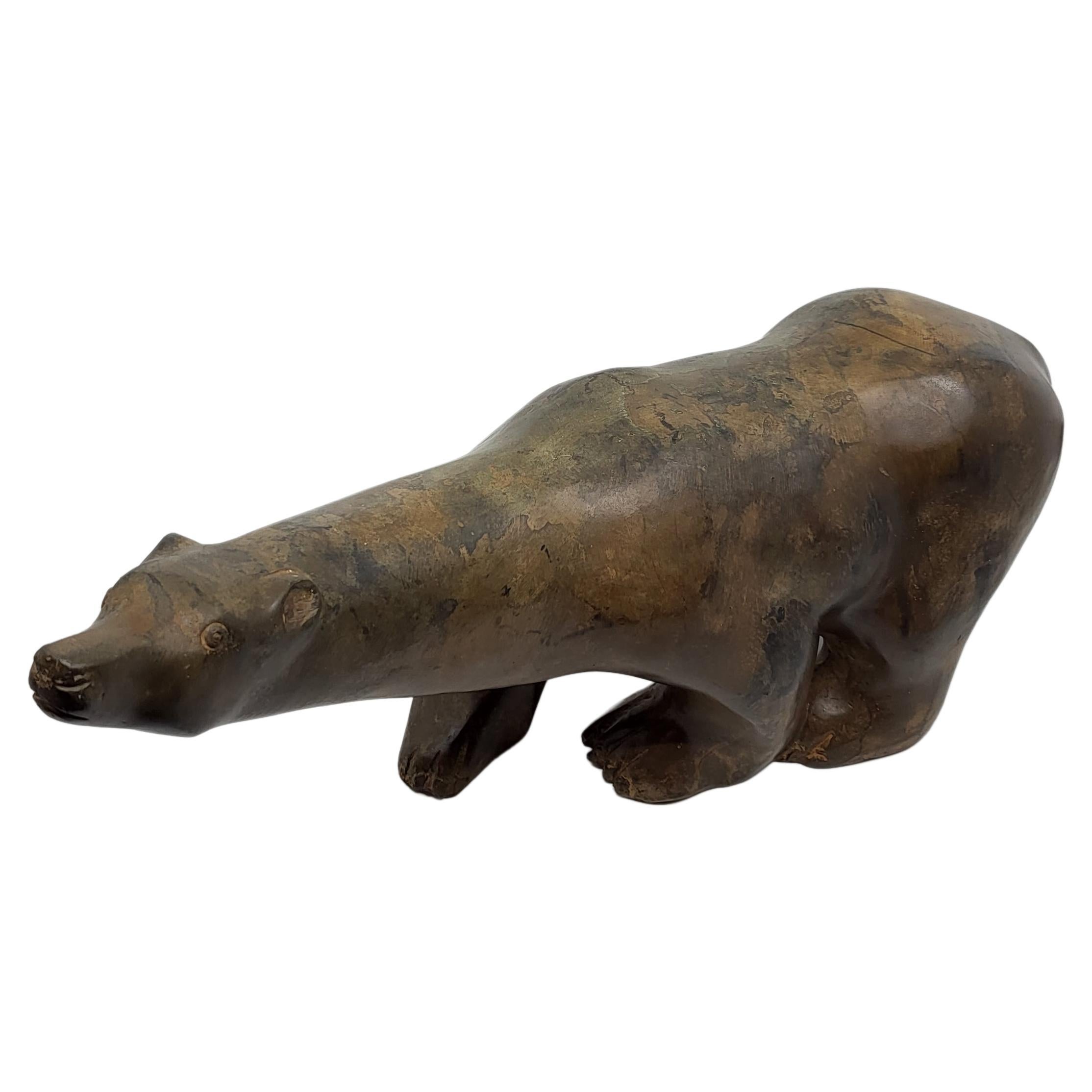 Pierre Chenet  était un sculpteur animalier français du XXe siècle. Ses sculptures de bronze d'animaux sont célèbres pour leur mouvement réaliste. Il utilise sa technique dite de 