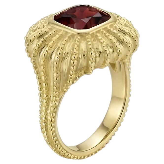 Anillo «Oursin» en oro amarillo de 18k con granate, de MARIANNE CANARELLI