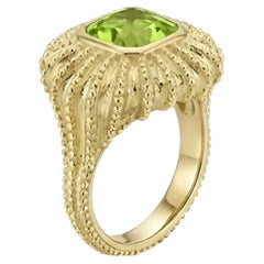 Oursin Ring in 18k Yellow Gold with Peridot by MARIANNE CANARELLI