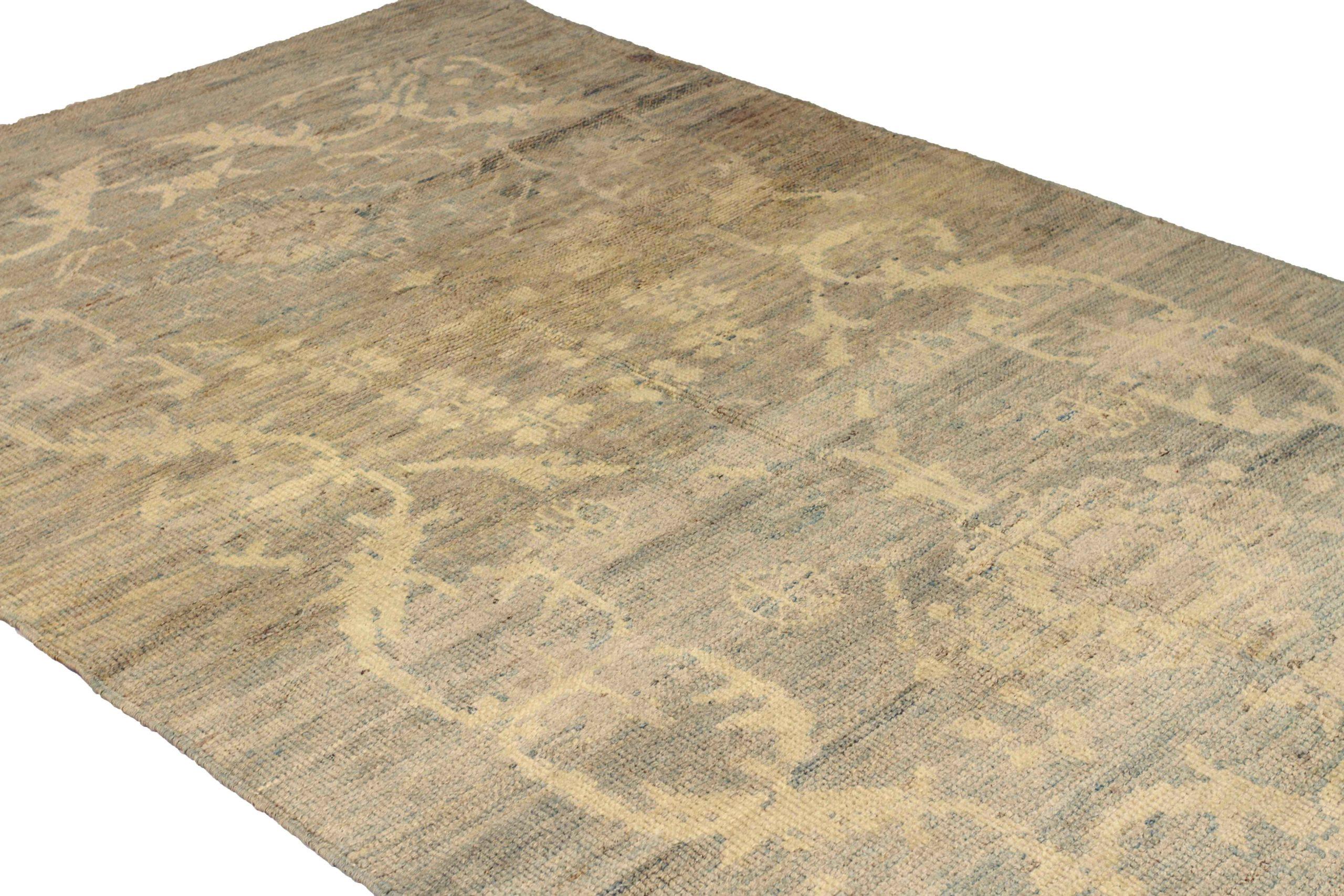 Oushak Area Rugs Circa 1990 - 53883 In Excellent Condition For Sale In Dallas, TX