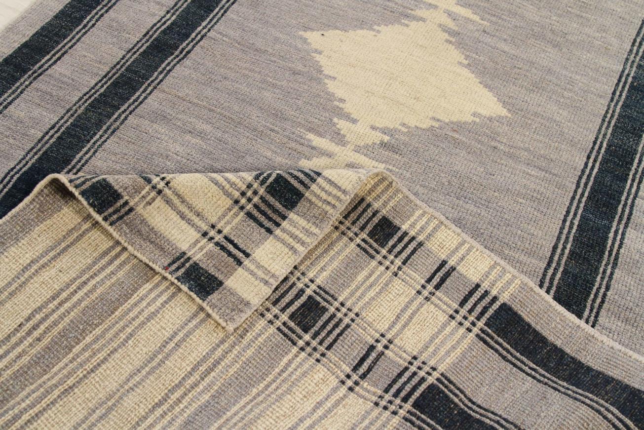 20th Century Oushak Circa 1990 - 69335 For Sale