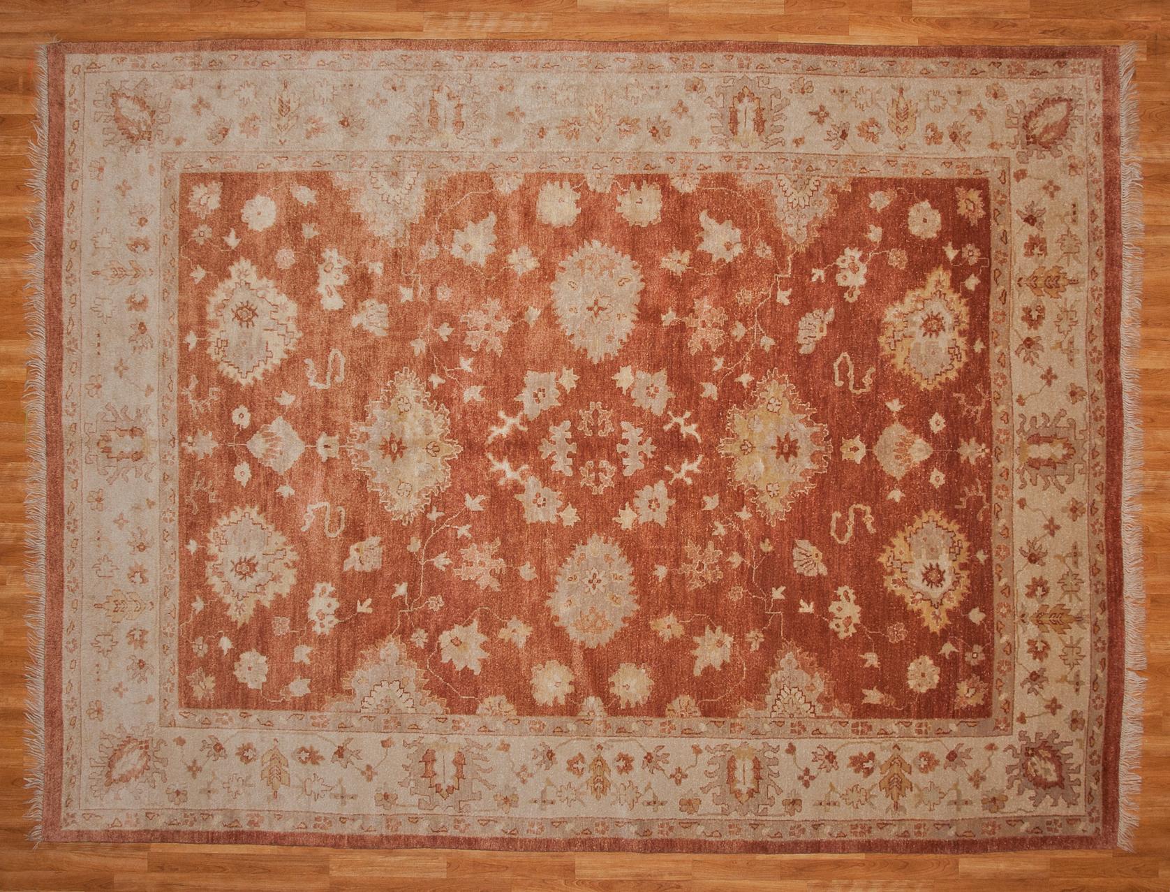 Oushak Design-Teppich (Indisch) im Angebot