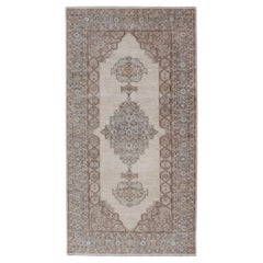 Oushak Gallery Rug with Soft Ivory Field and Accents in Taupe 4'11 x 9'10