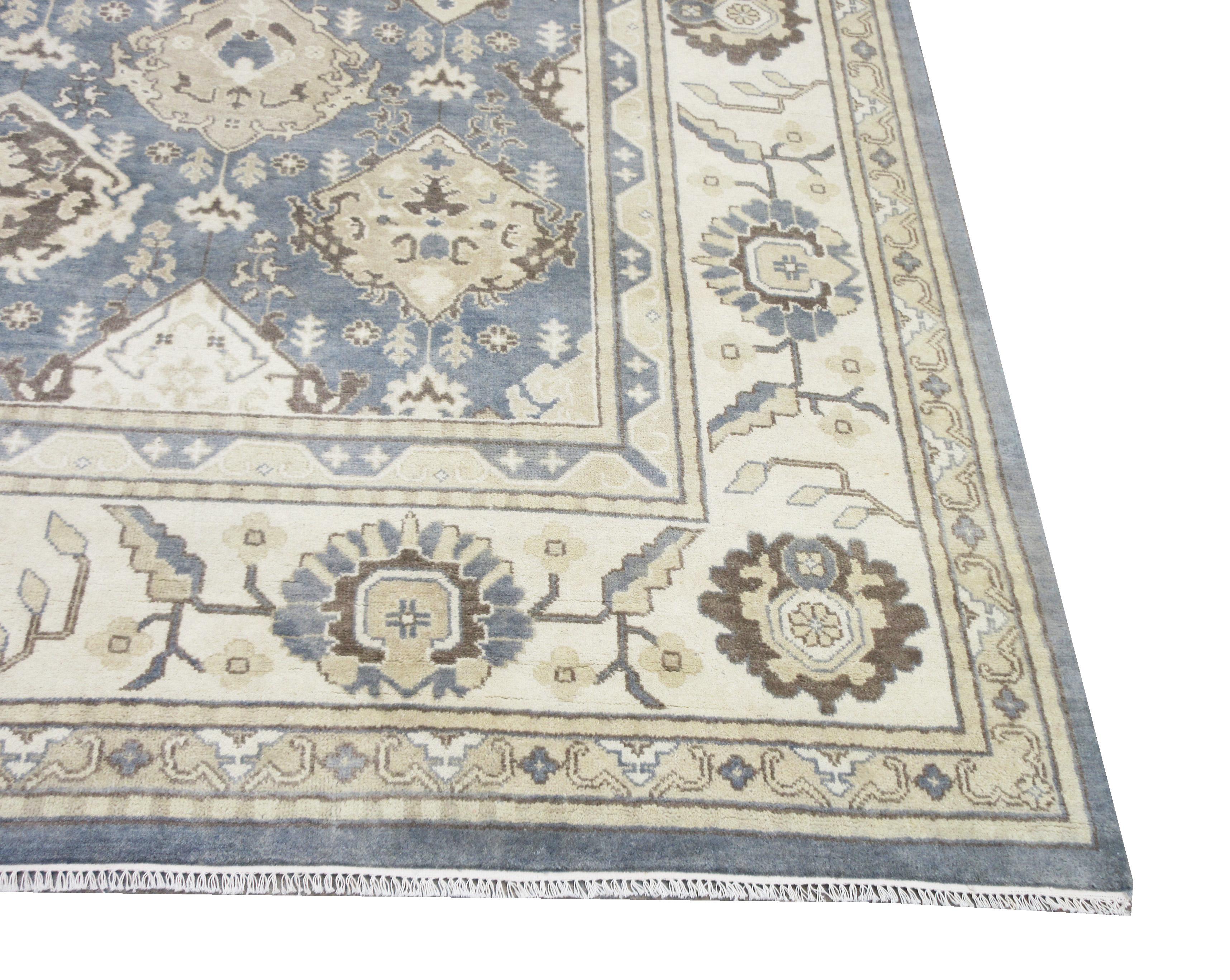 Oushak Hand-Knotted Rug In New Condition For Sale In Laguna Hills, CA