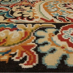 Von Oushak inspirierter Teppich mit botanischem Rastermuster „Terrava“ von Doris Leslie Blau