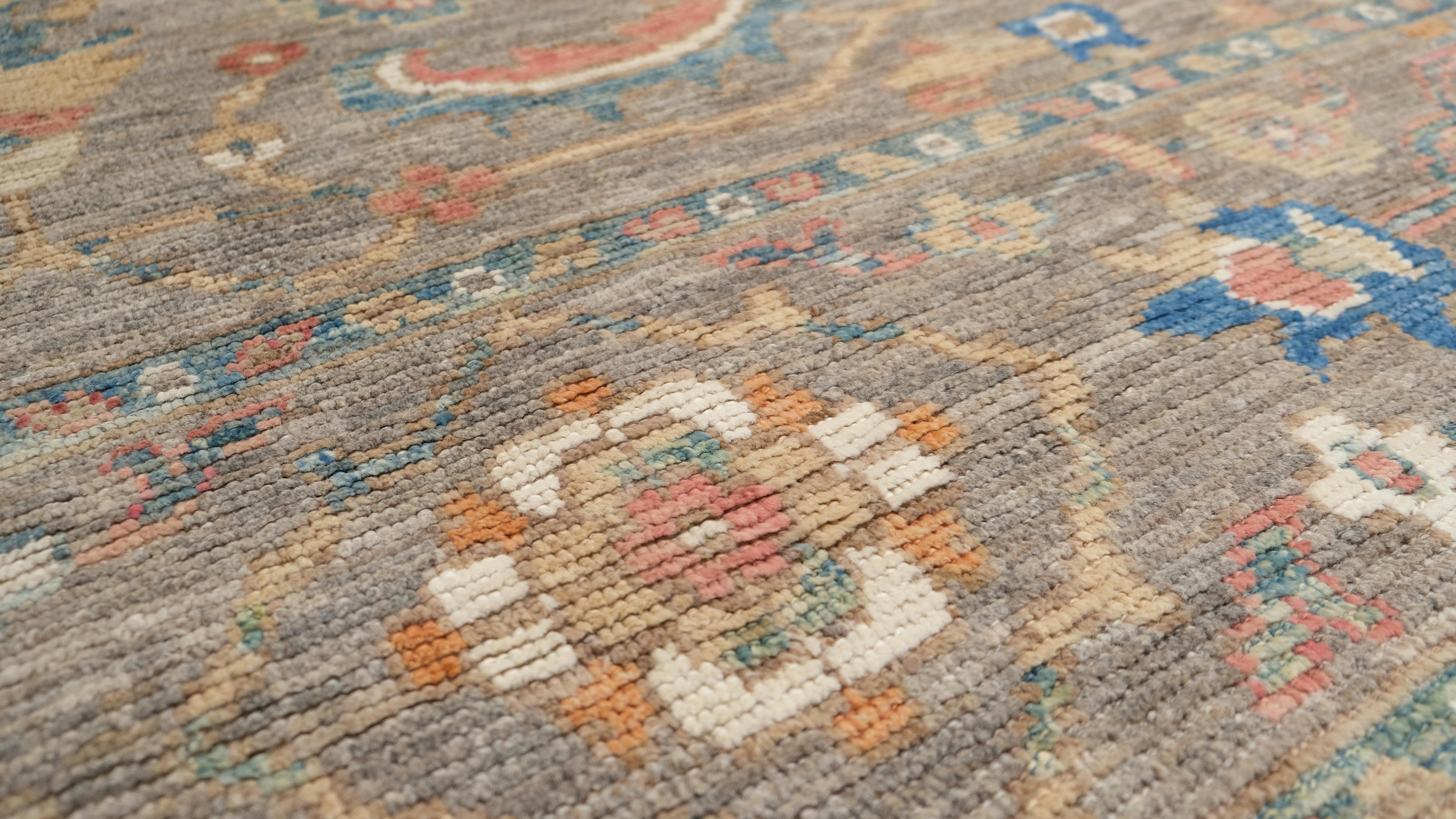 Pakistanais Tapis de laine Oushak multicolore sur fond naturel gris Brown 7'10''x10'3'' en vente