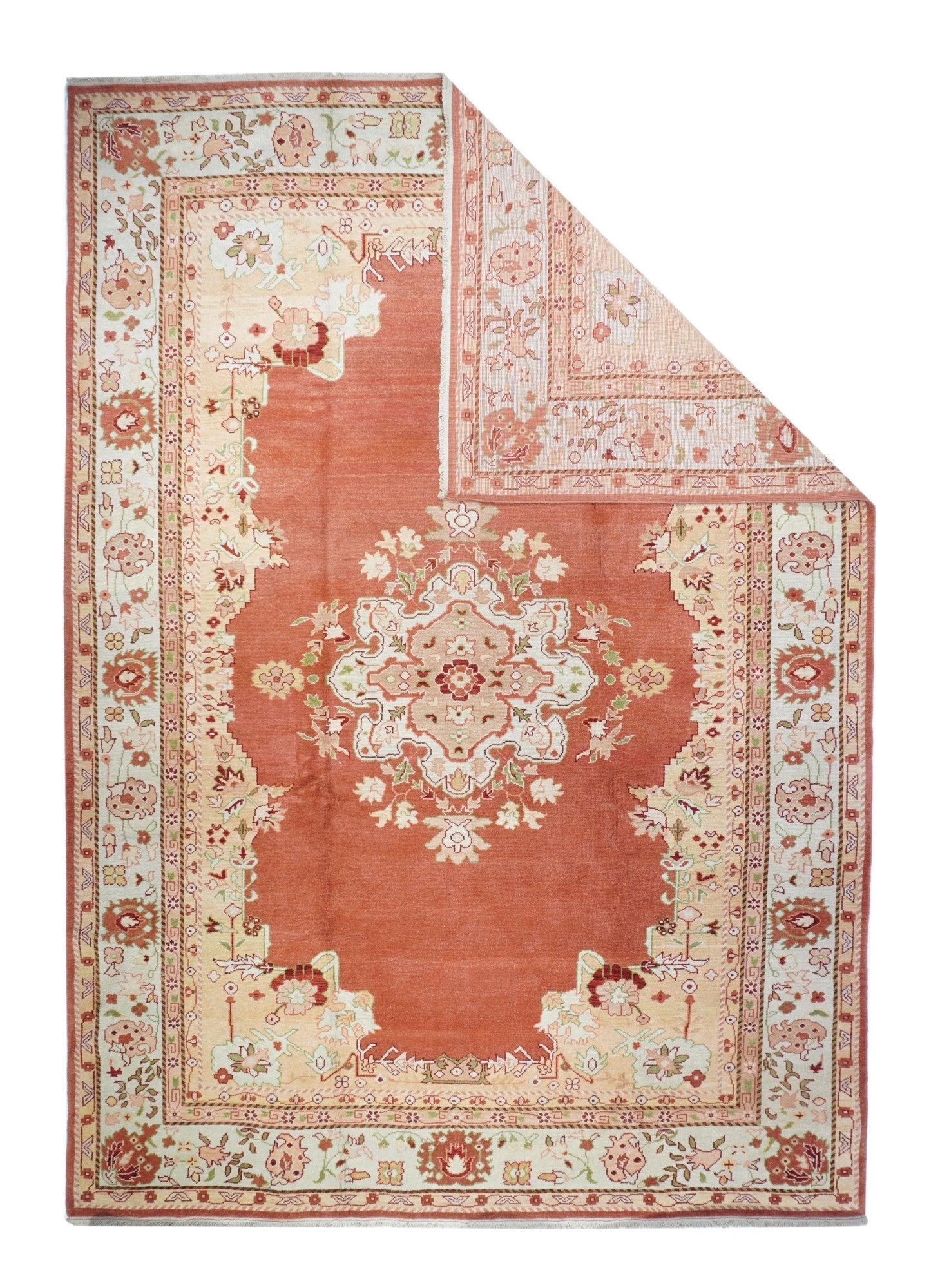 Oushak-Teppich 10'0