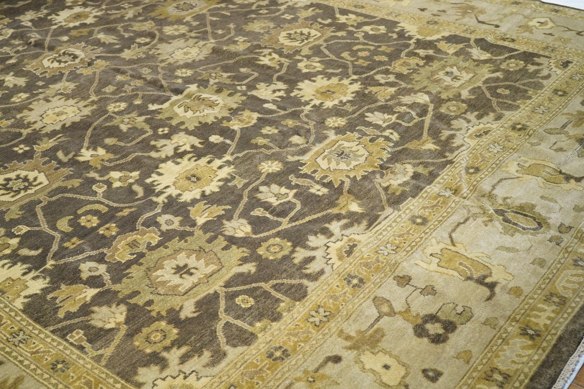 Tappeto Oushak 12'2'' x 15'4'' In condizioni Nuovo in vendita a New York, NY