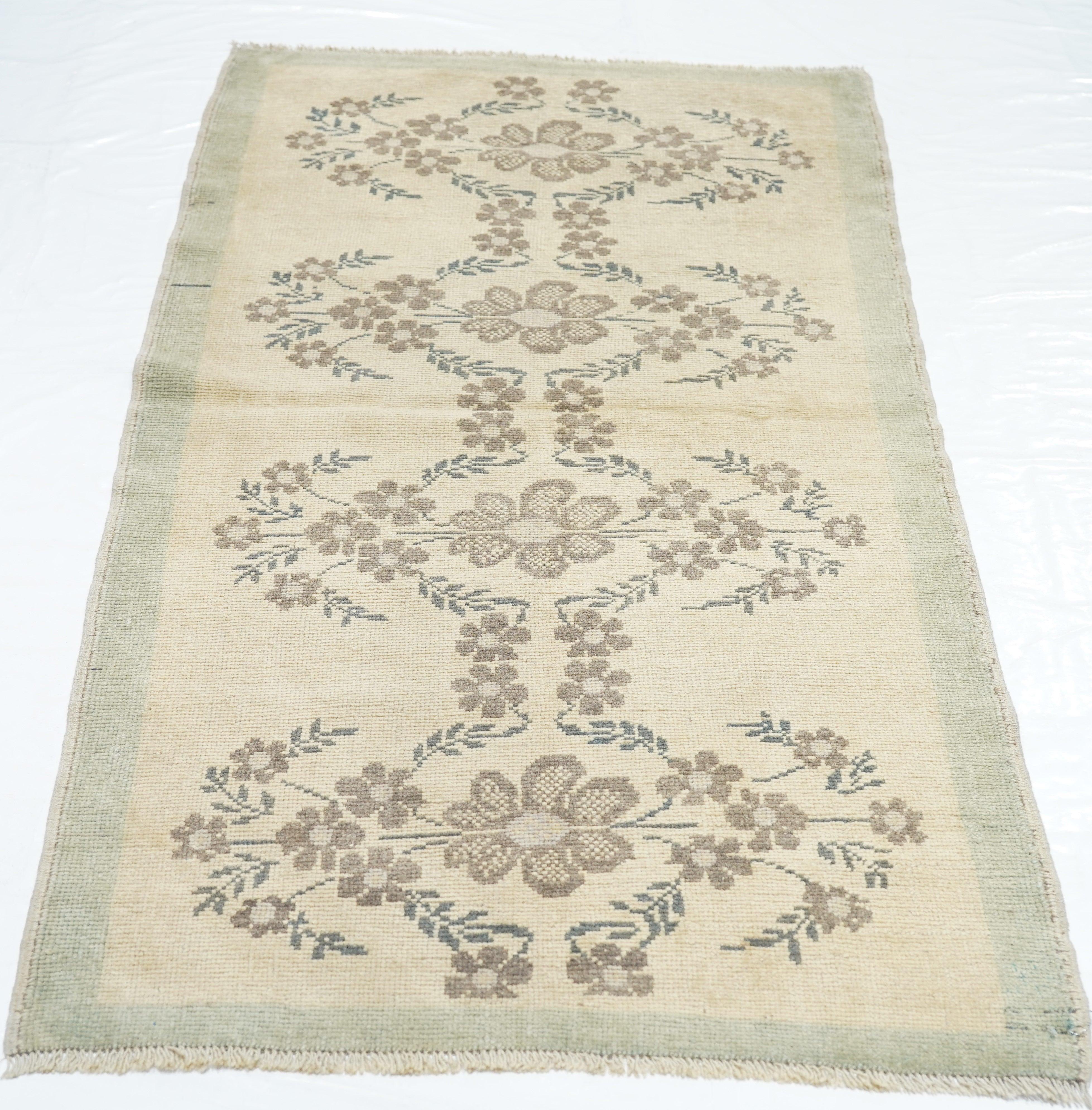 Oushak Rug 2'1'' x 6'2'' Lana en venta