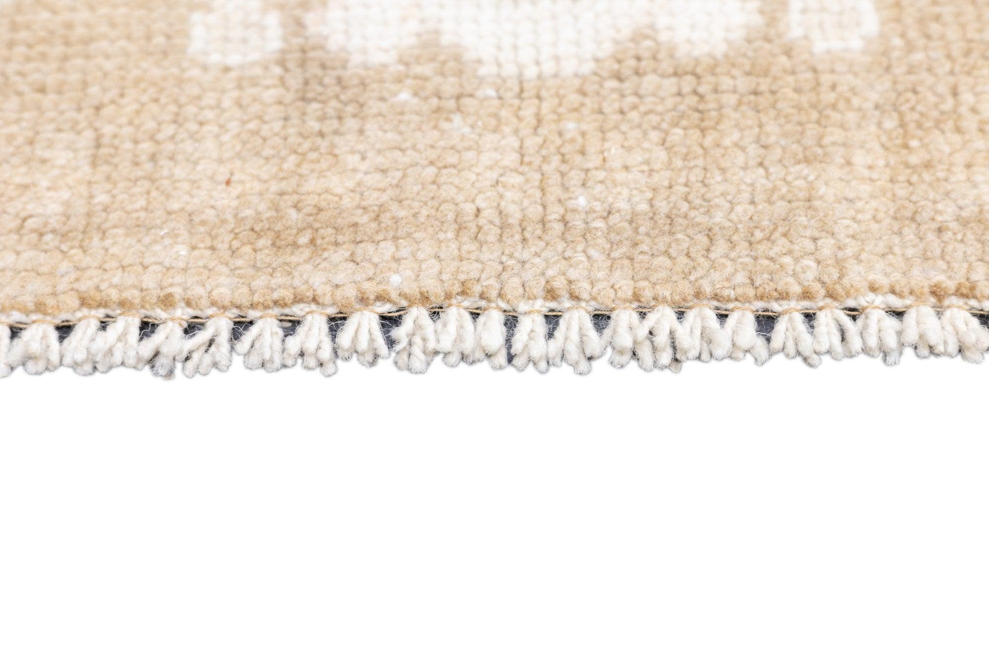 Oushak-Teppich 2'10'' x 4'7'' (21. Jahrhundert und zeitgenössisch) im Angebot