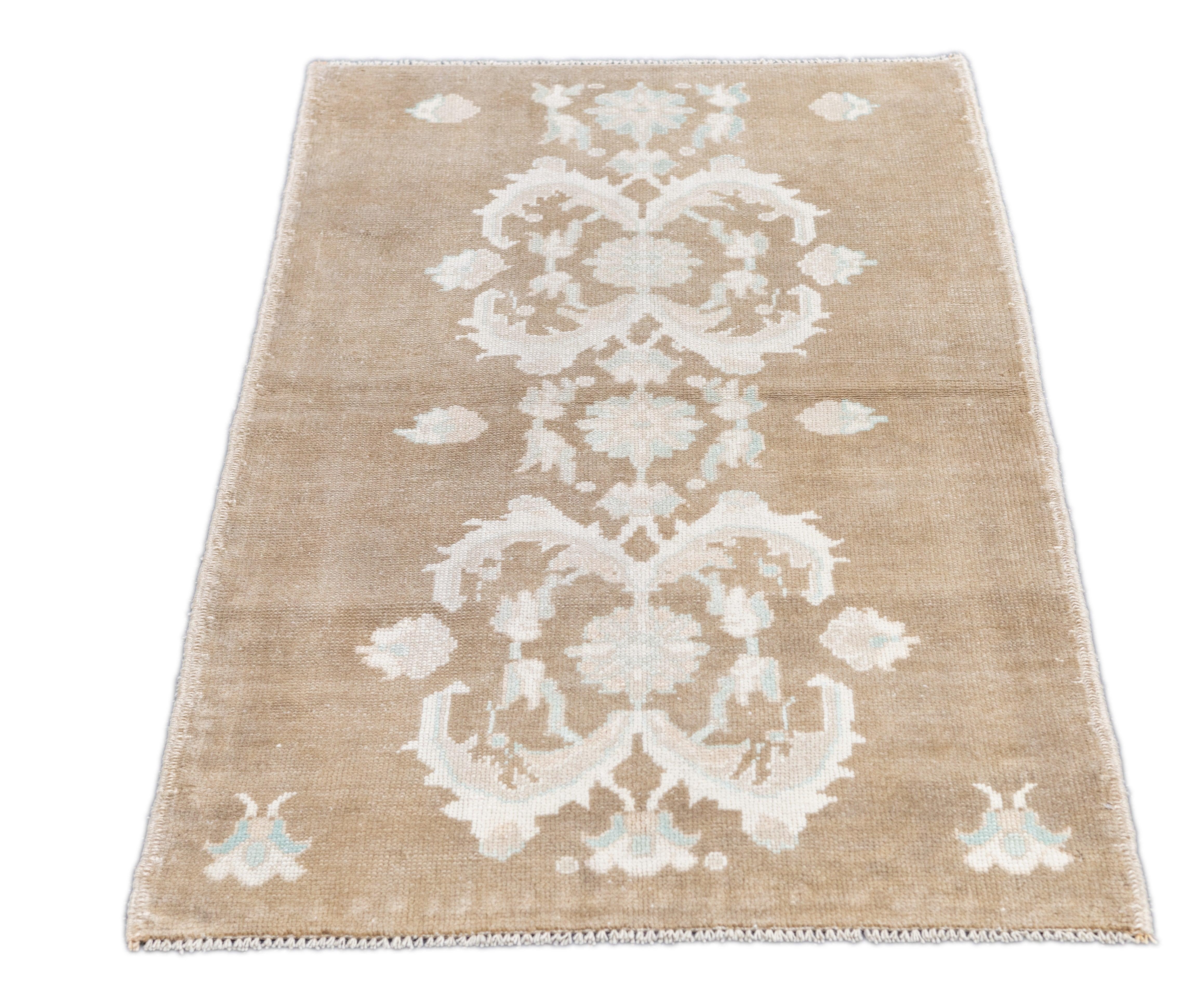 Oushak-Teppich 2'10'' x 4'7'' (Wolle) im Angebot
