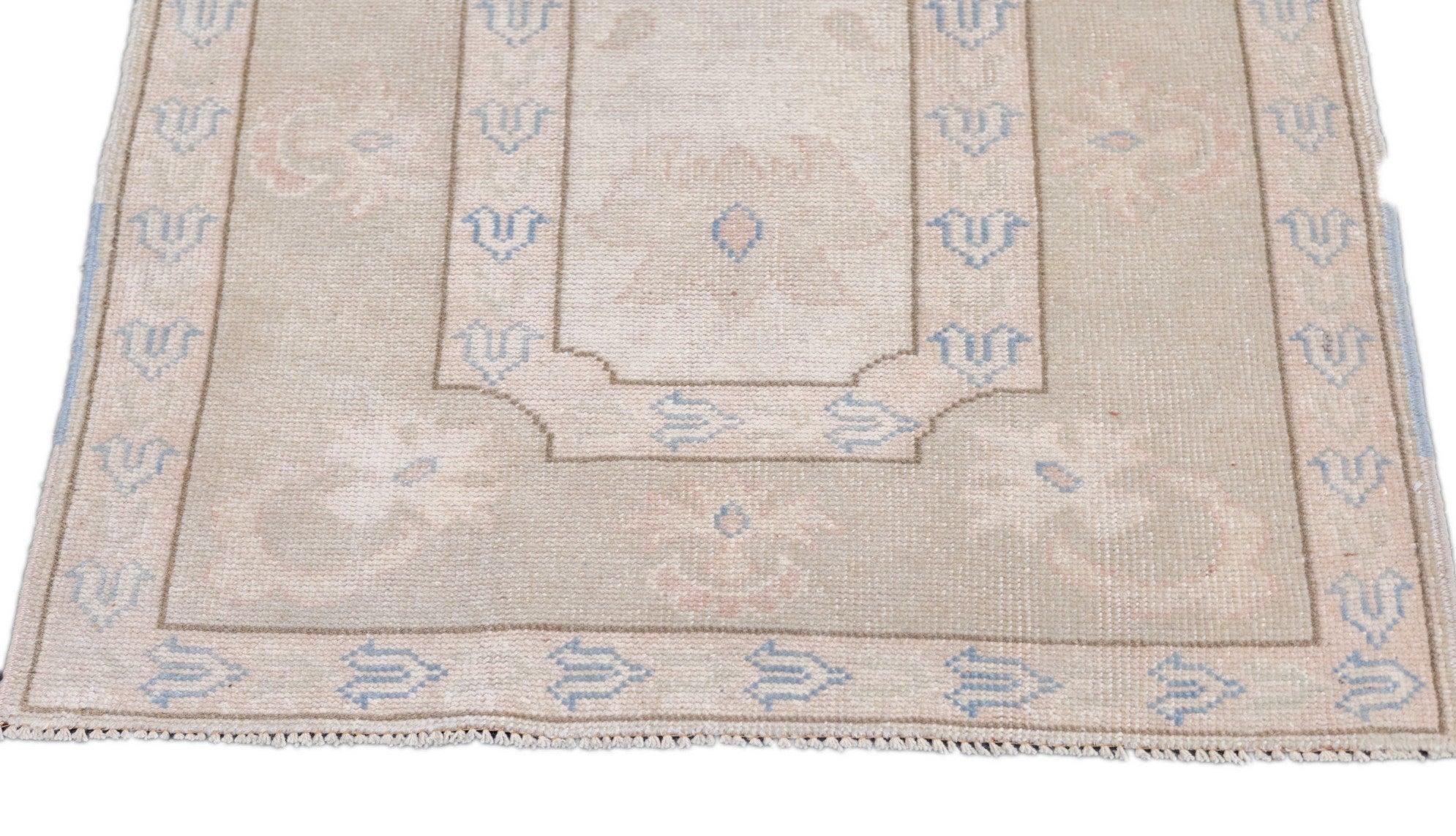 Oushak-Teppich 2'10'' x 4'8'' im Zustand „Gut“ im Angebot in New York, NY