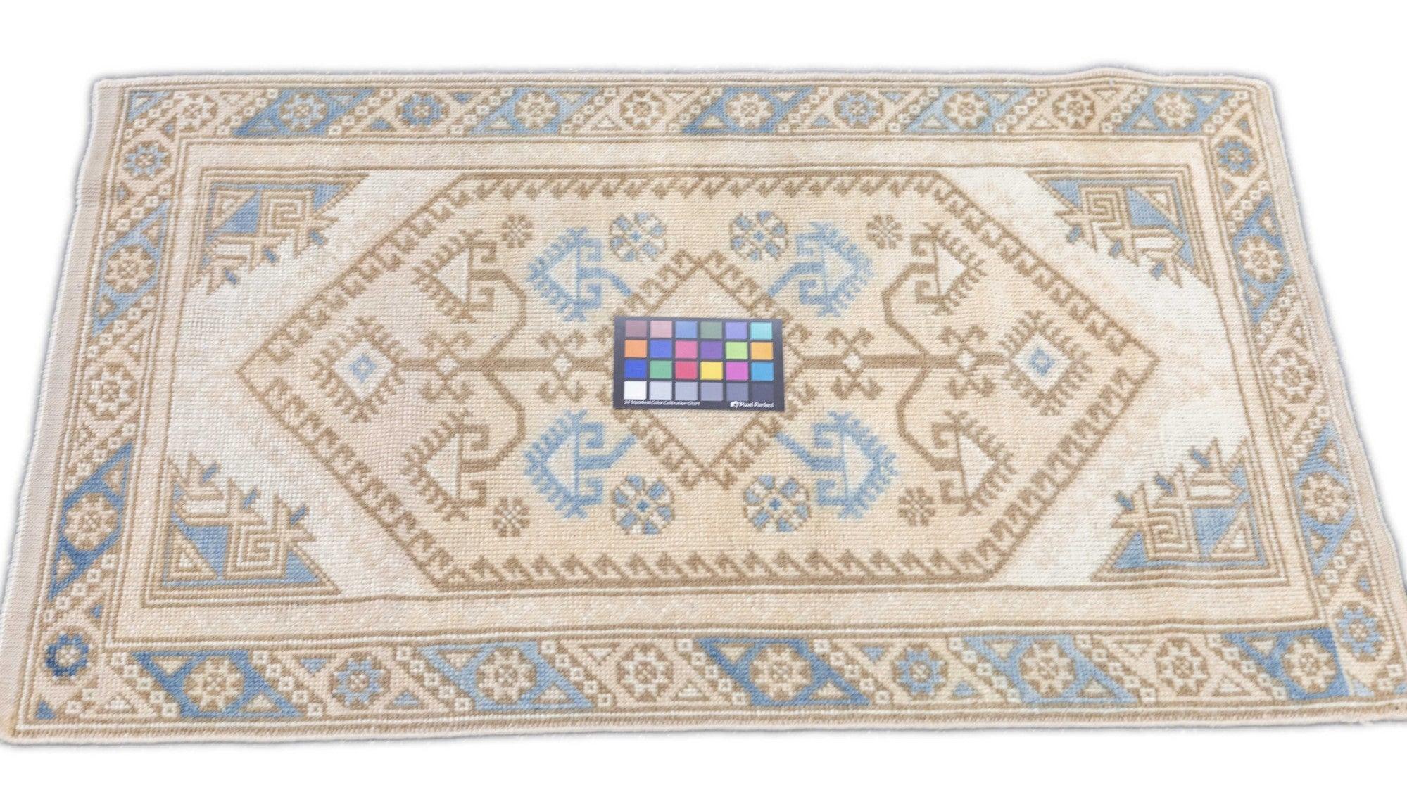 Oushak-Teppich 2'4'' x 3'10'' im Angebot 3