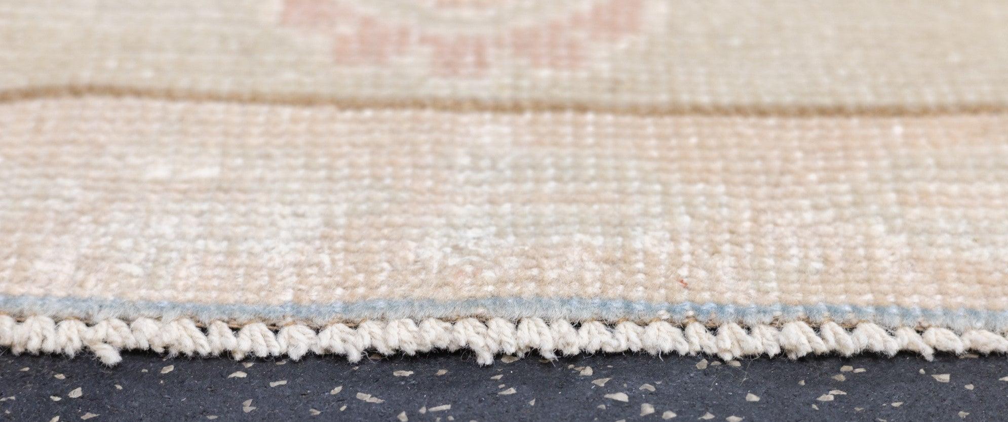 Oushak Rug 2'8'' x 4'7'' In Good Condition For Sale In New York, NY