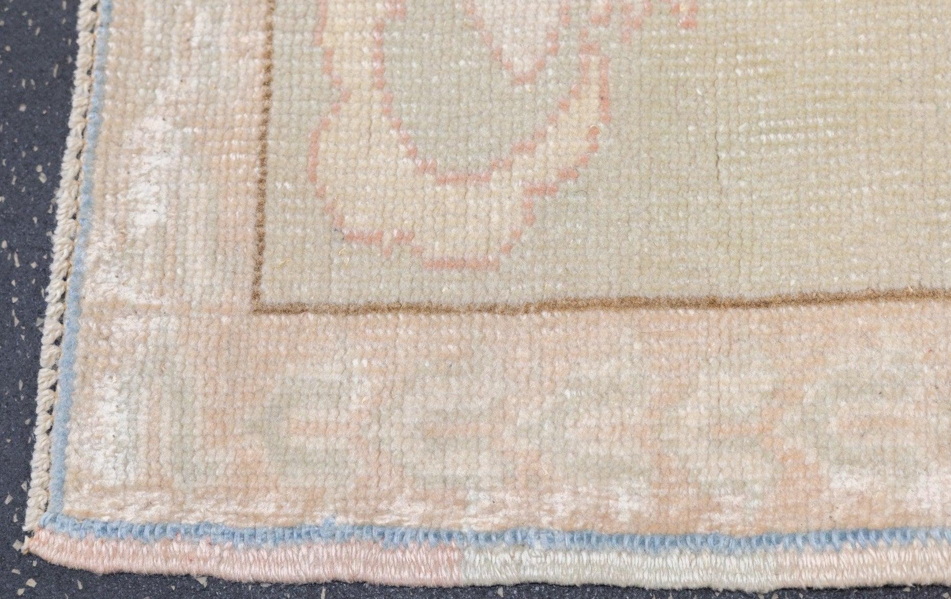 Wool Oushak Rug 2'8'' x 4'7'' For Sale