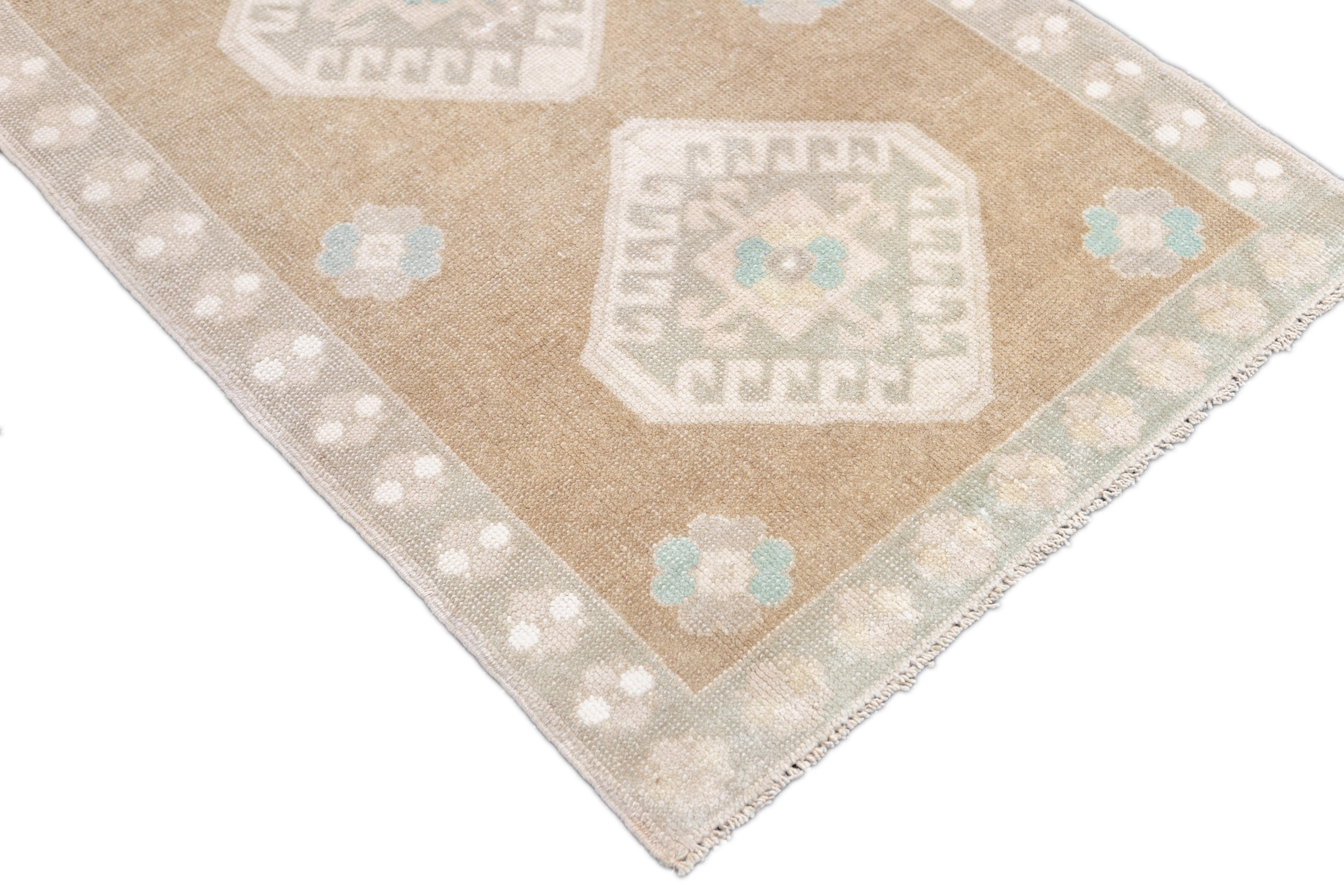 Turkish Oushak Rug 2'8'' x 7'0
