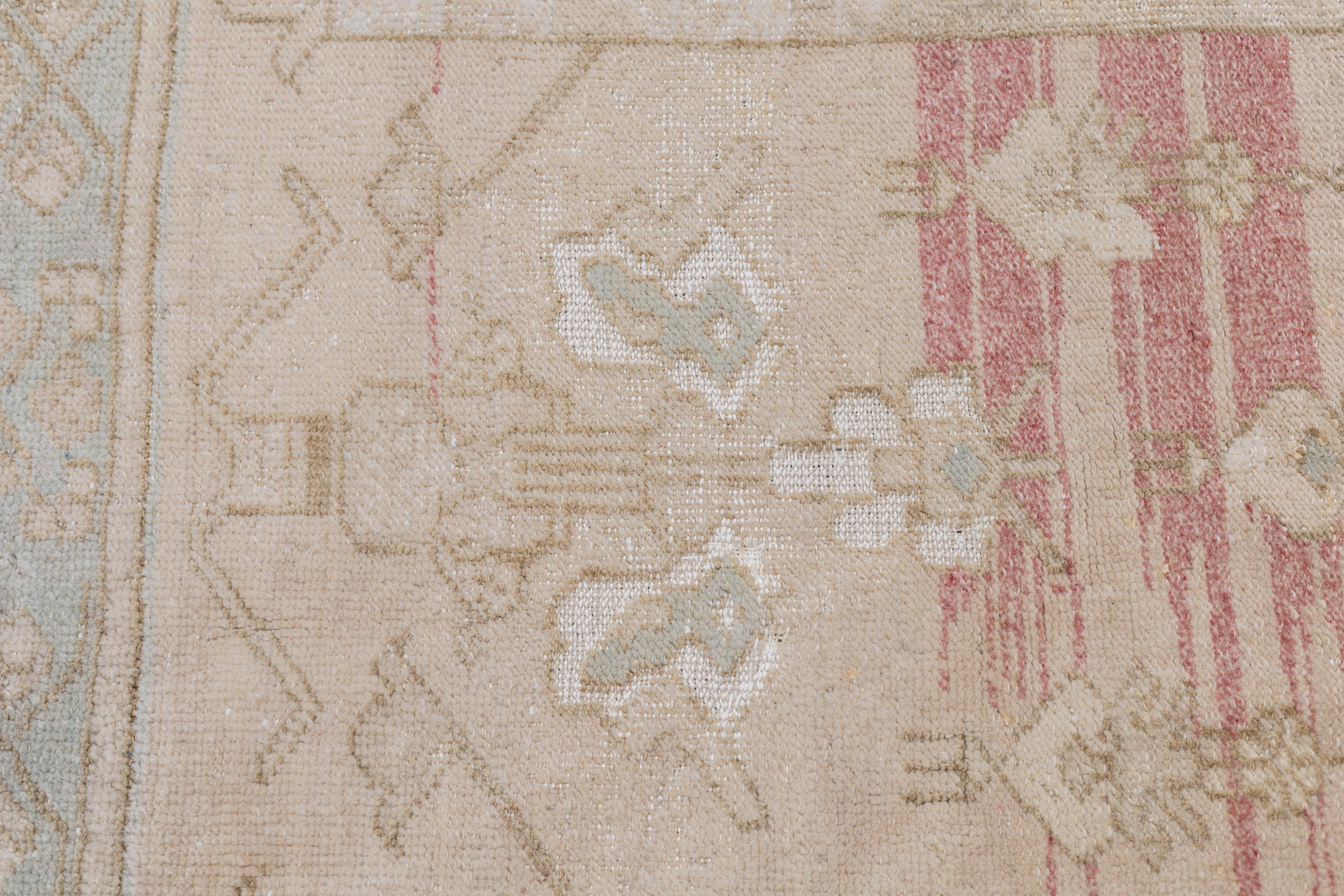 Oushak Rug 2'9'' x 4'0