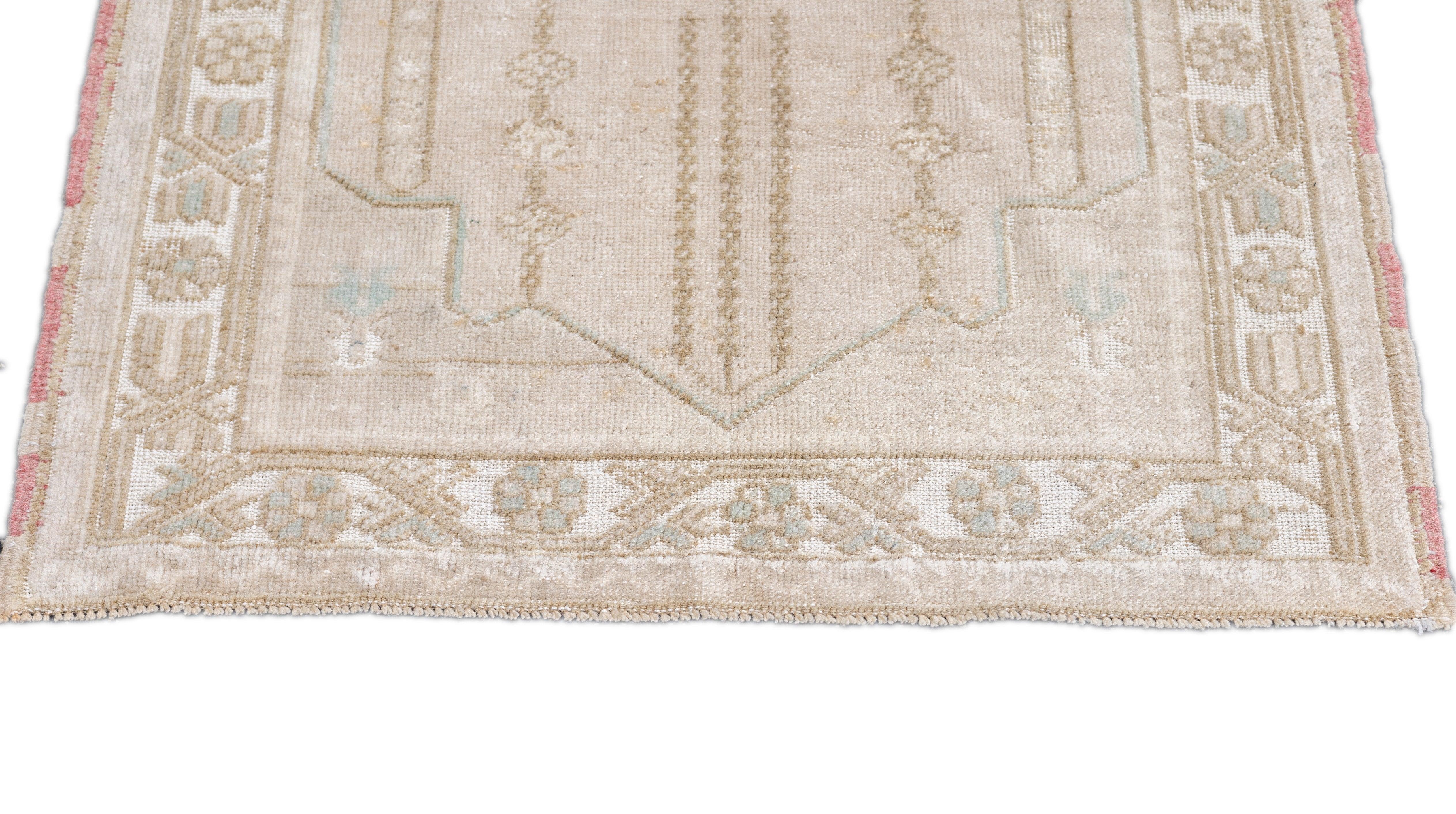 Oushak Rug 2'9'' x 4'0