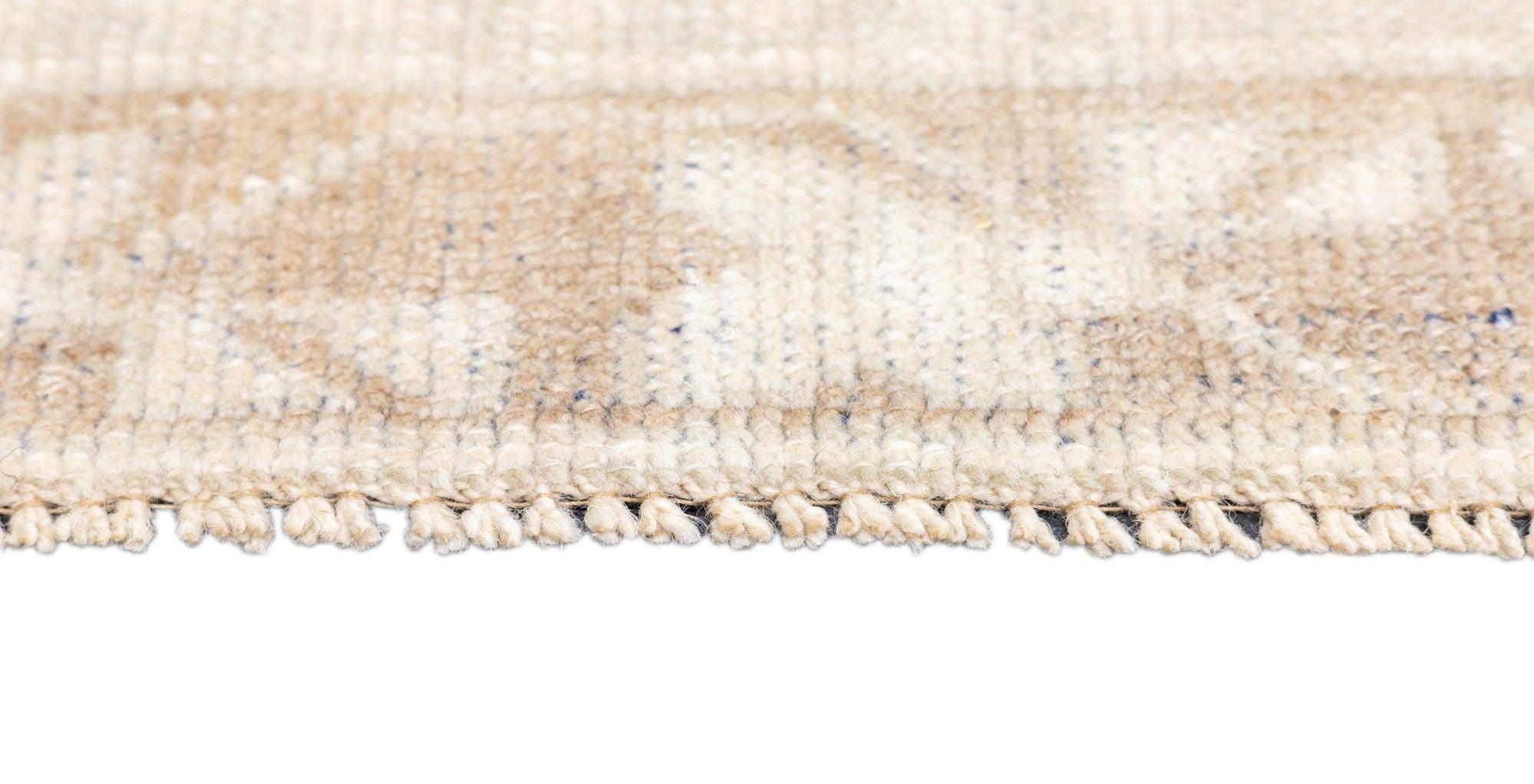 Oushak-Teppich 2'9'' x 4'2'' im Zustand „Hervorragend“ im Angebot in New York, NY