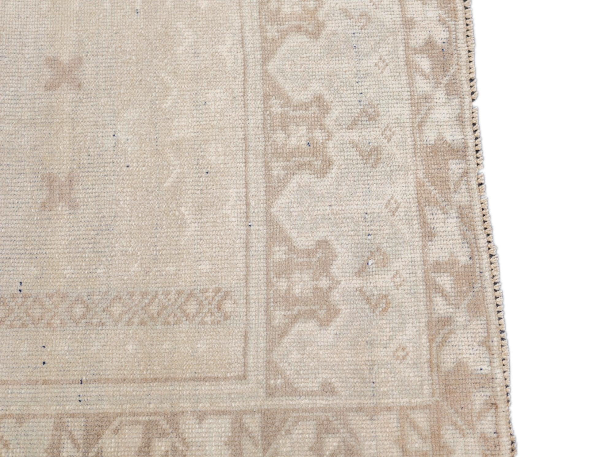 Oushak-Teppich 2'9'' x 4'2'' im Angebot 2