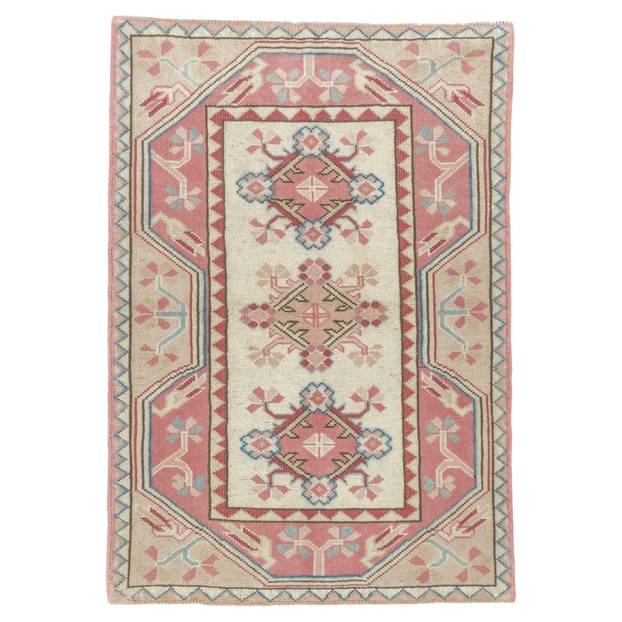 Oushak Rug 3'0" x 4'4''